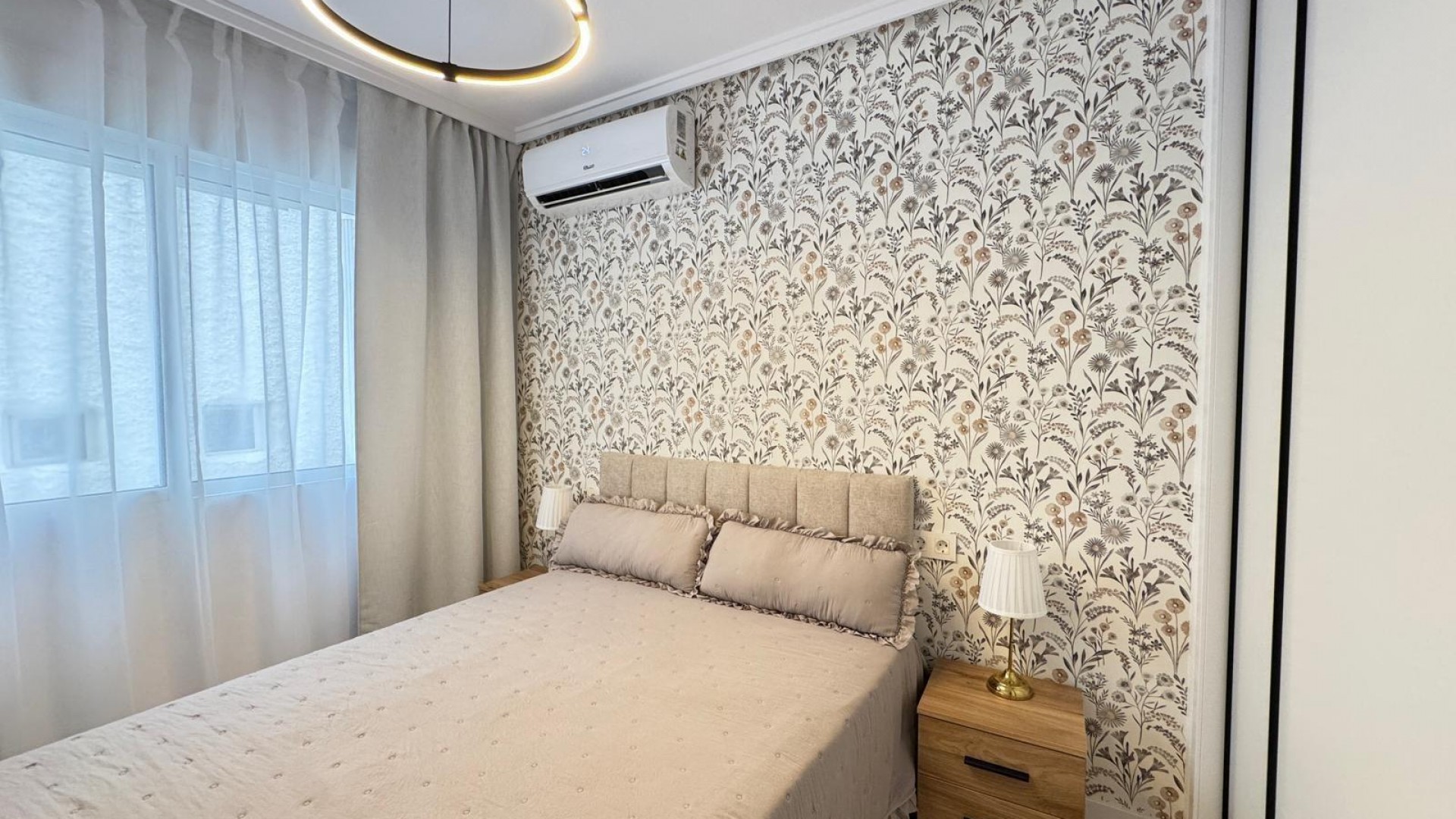 Sale - Apartment Flat -
Torrevieja - Playa de los locos