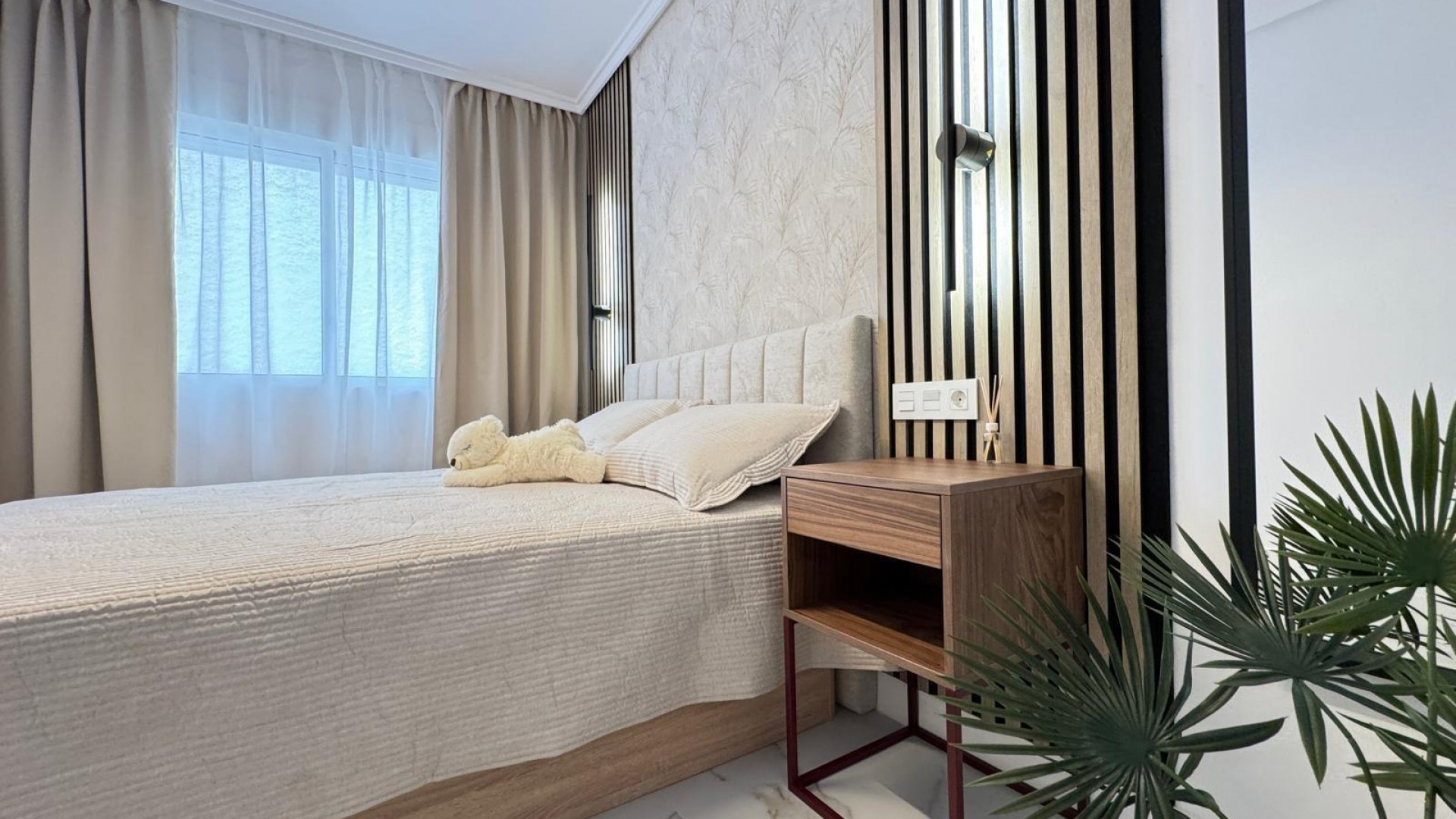 Sale - Apartment Flat -
Torrevieja - Playa de los locos