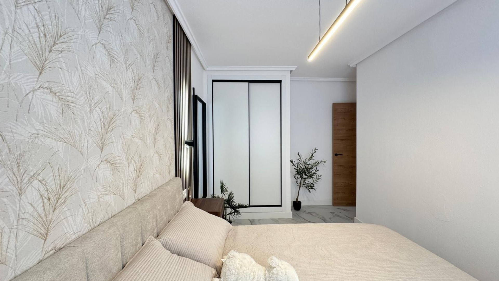 Sale - Apartment Flat -
Torrevieja - Playa de los locos