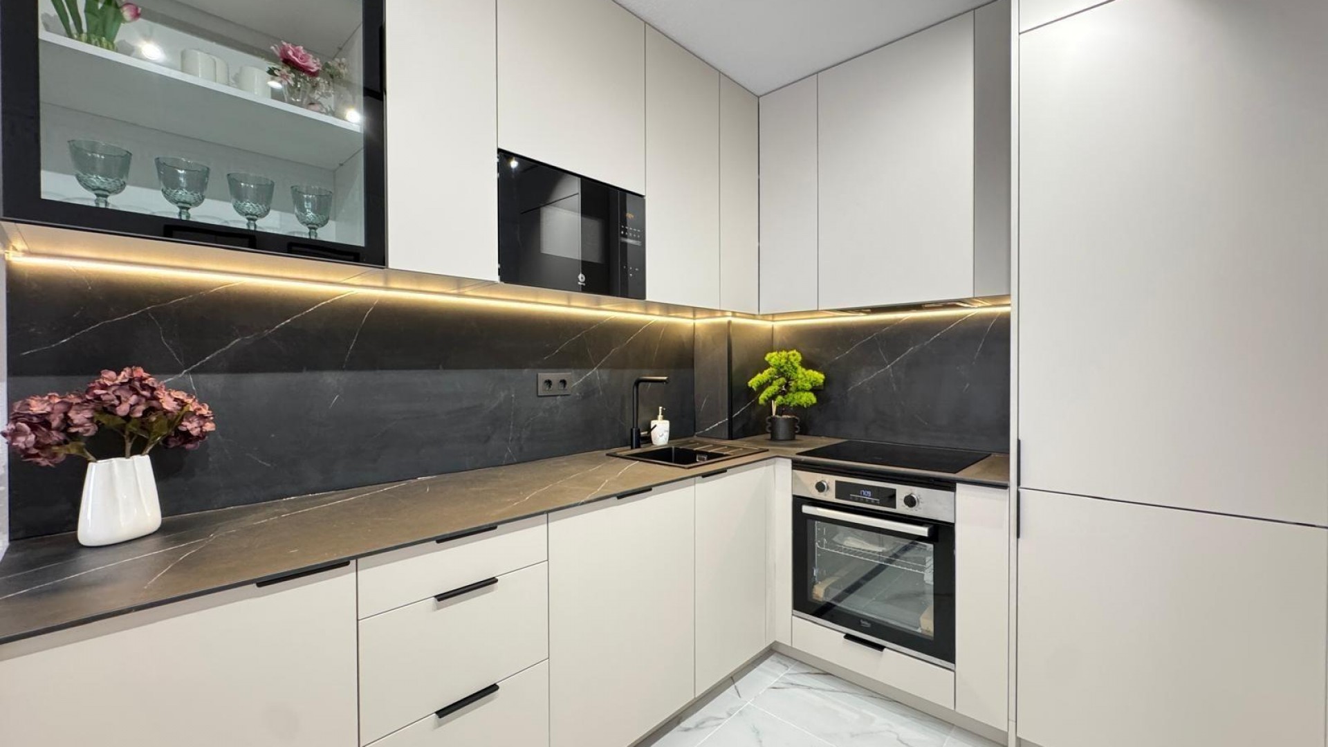 Sale - Apartment Flat -
Torrevieja - Playa de los locos