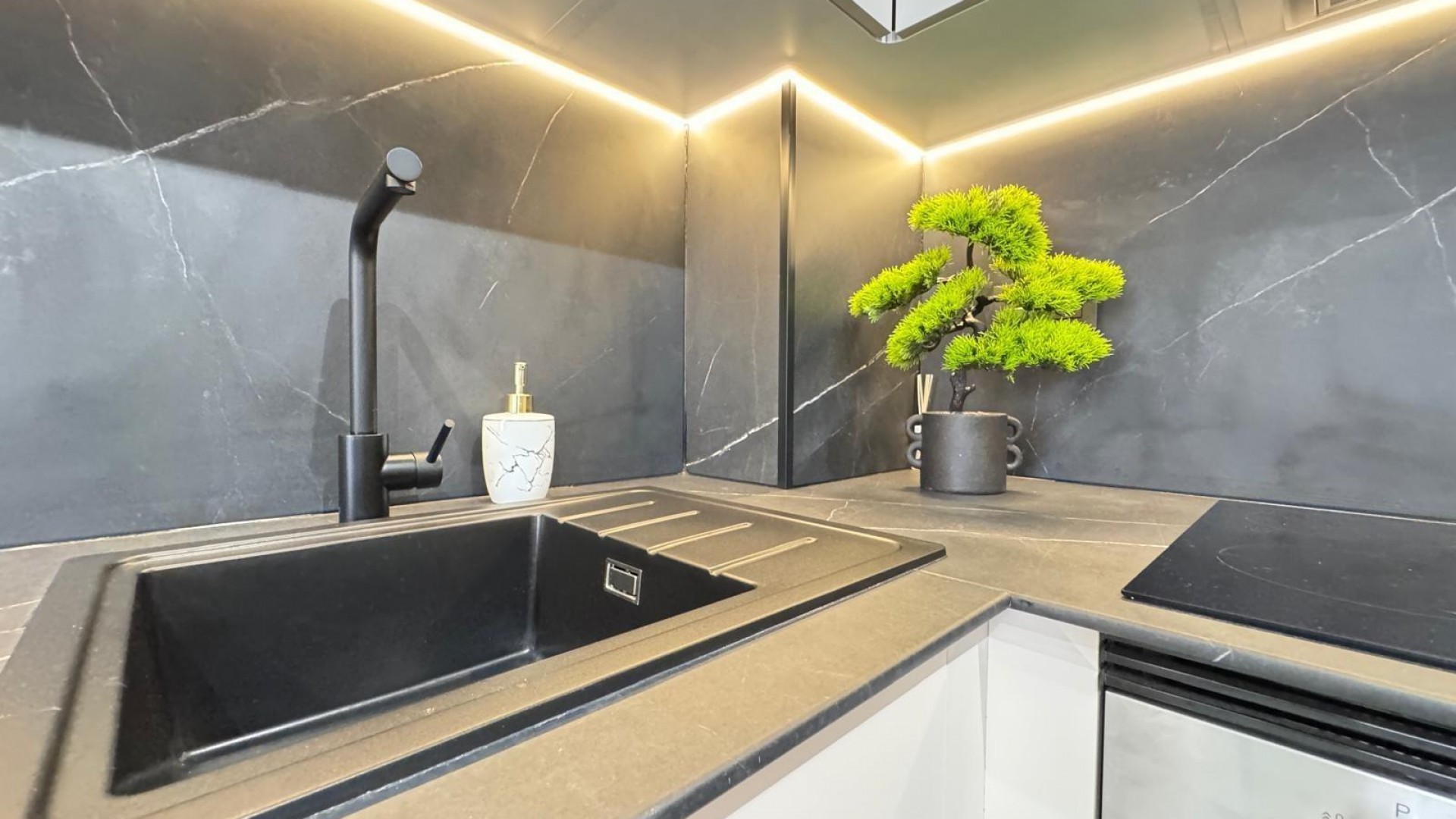 Sale - Apartment Flat -
Torrevieja - Playa de los locos