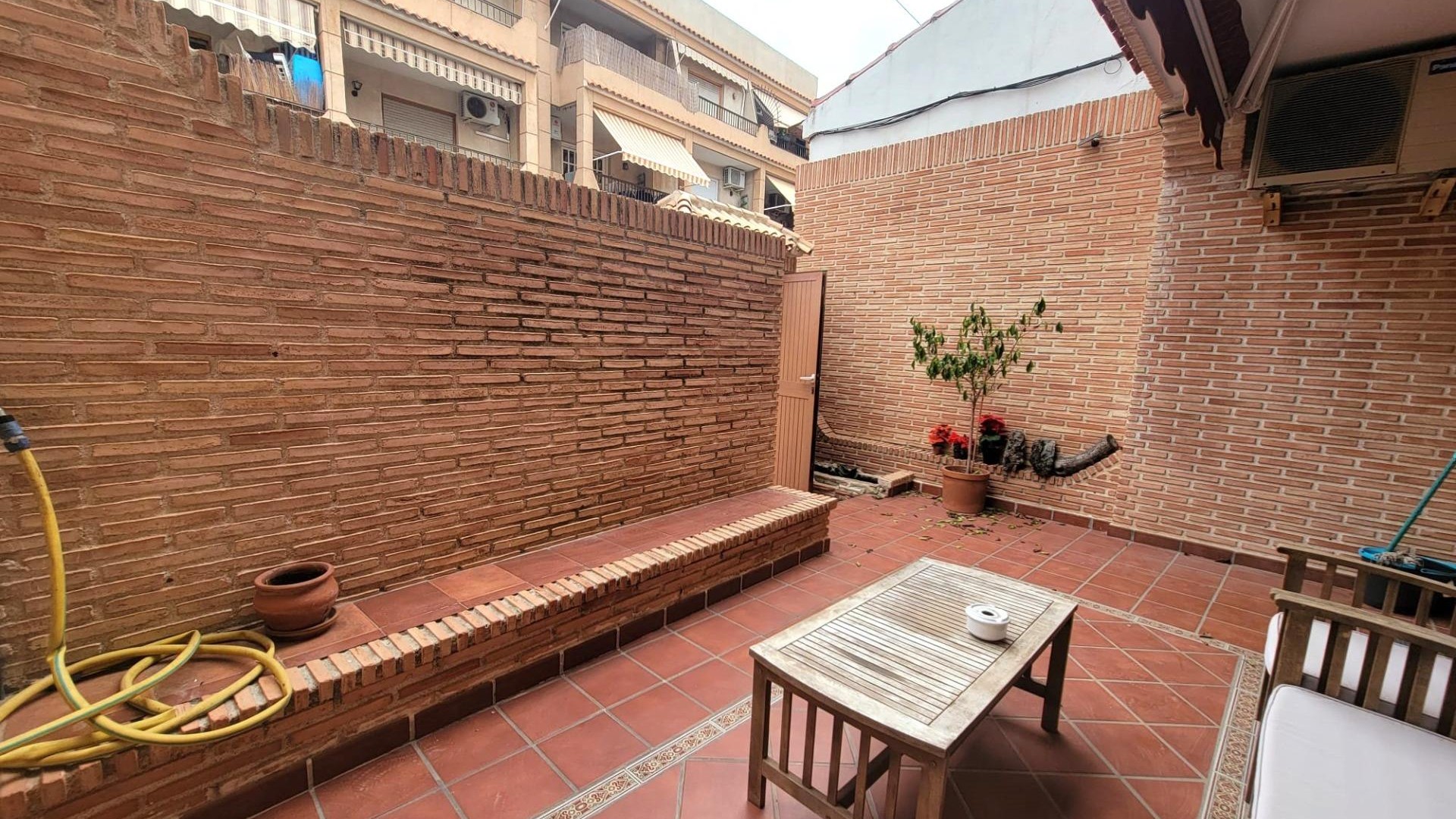 Sale - Apartment Flat -
Torrevieja - Playa de los Locos