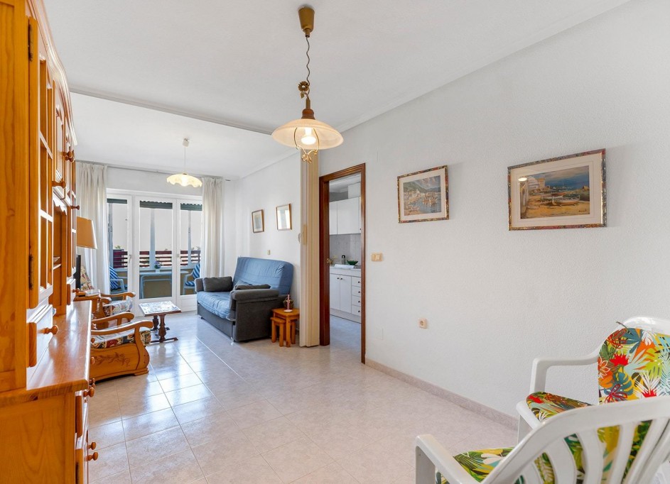 Sale - Apartment Flat -
Torrevieja - Playa de los locos