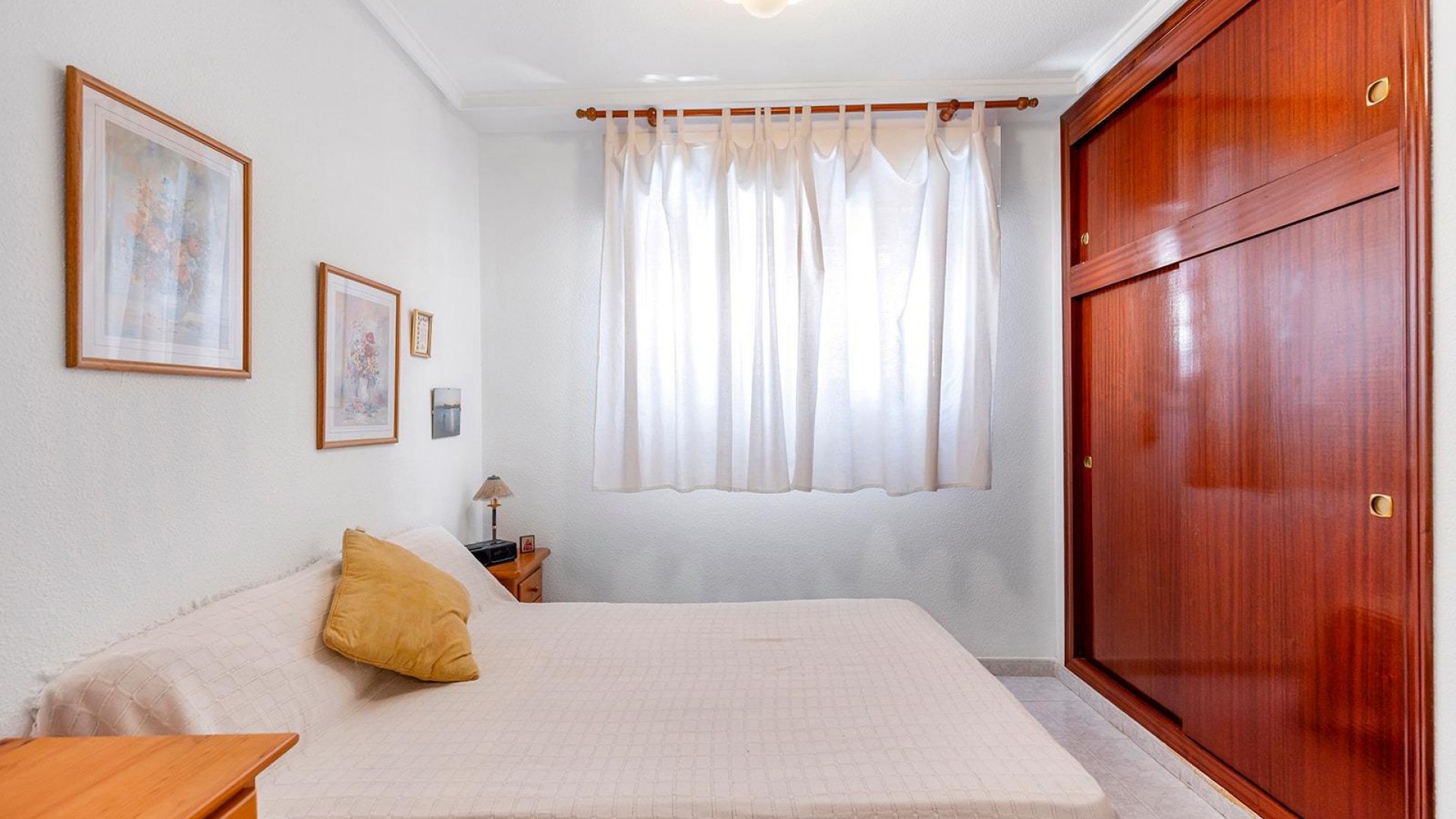 Sale - Apartment Flat -
Torrevieja - Playa de los locos