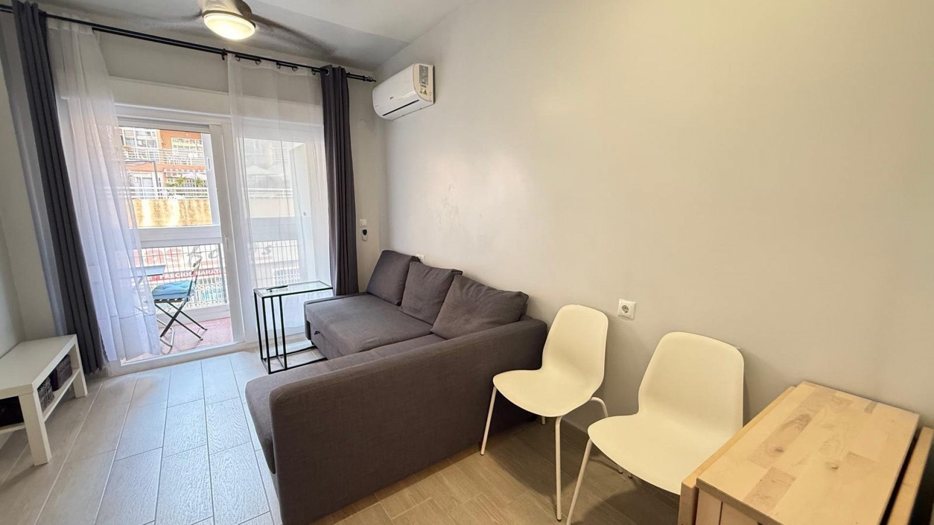 Sale - Apartment Flat -
Torrevieja - Playa de los Locos