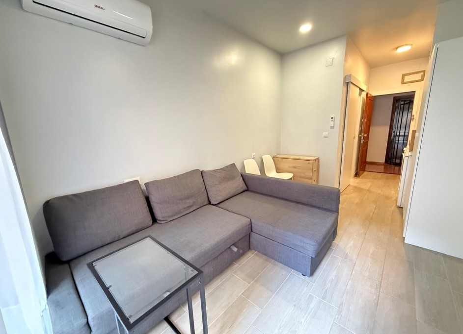 Sale - Apartment Flat -
Torrevieja - Playa de los Locos