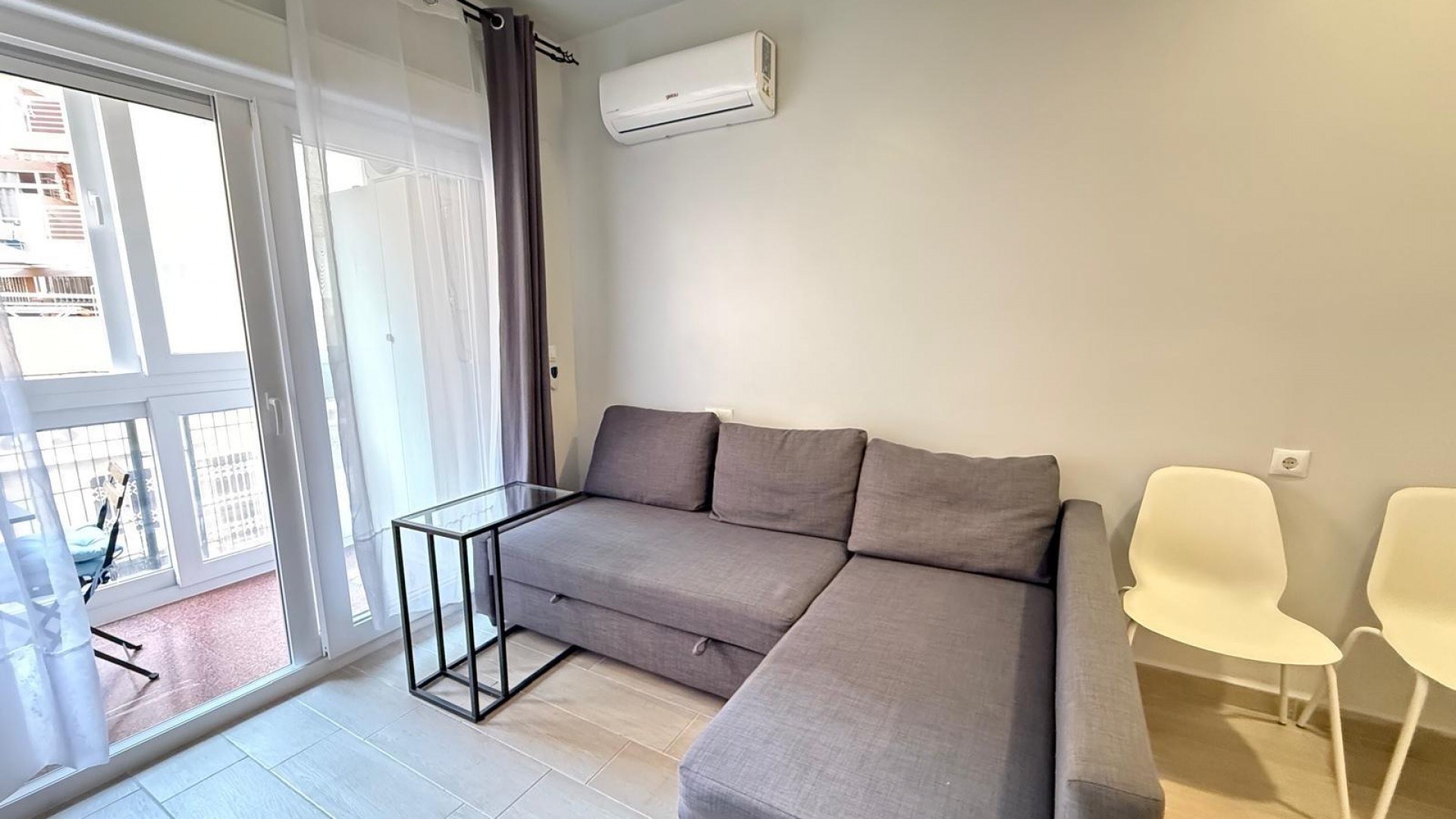 Sale - Apartment Flat -
Torrevieja - Playa de los Locos