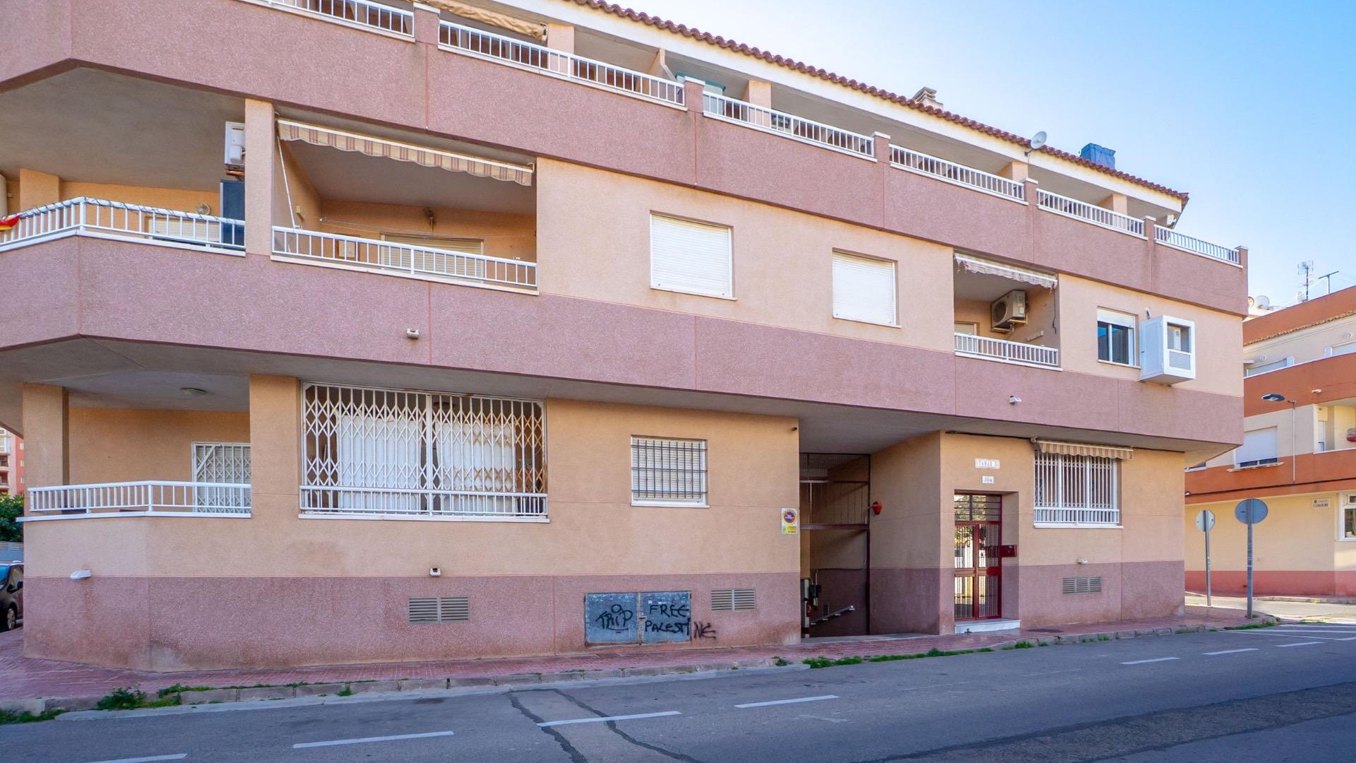 Sale - Apartment Flat -
Torrevieja - Playa de los locos