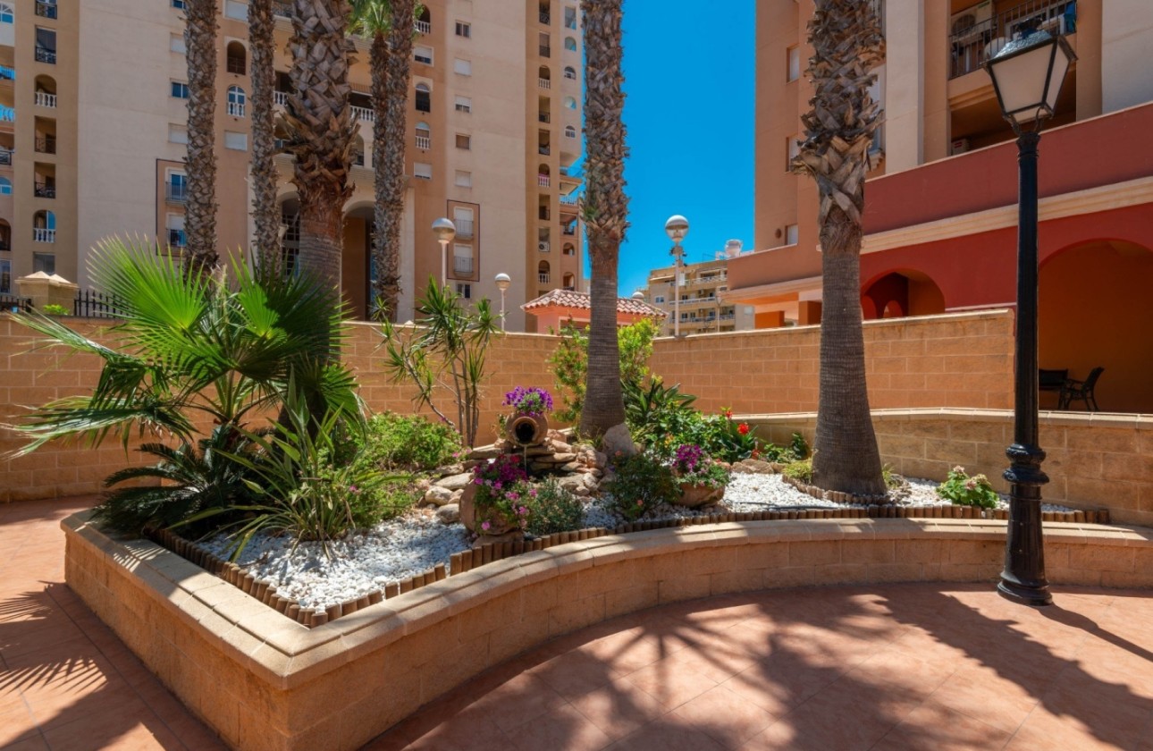 Sale - Apartment Flat -
Torrevieja - Playa de los Locos