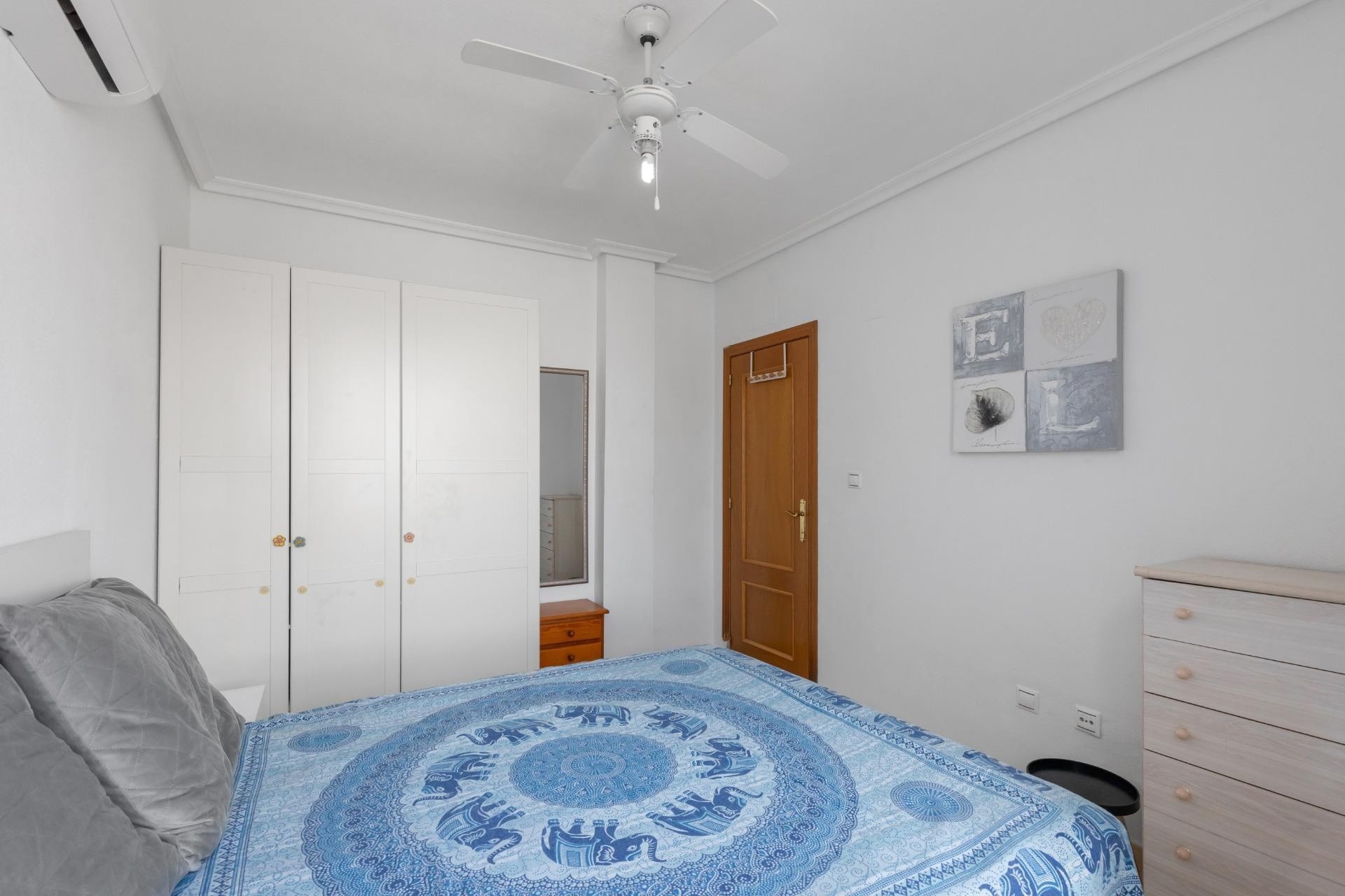 Sale - Apartment Flat -
Torrevieja - Playa de los Locos