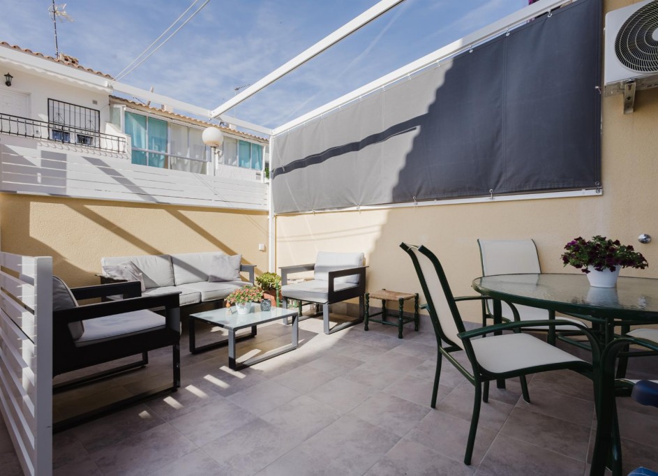 Sale - Apartment Flat -
Torrevieja - Playa de los Naufragos