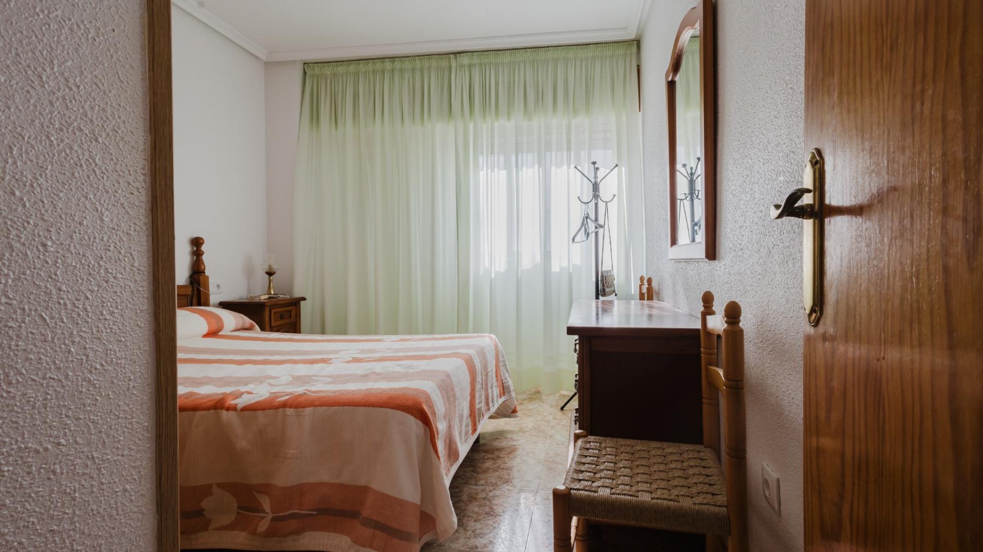 Sale - Apartment Flat -
Torrevieja - Playa de los Naufragos