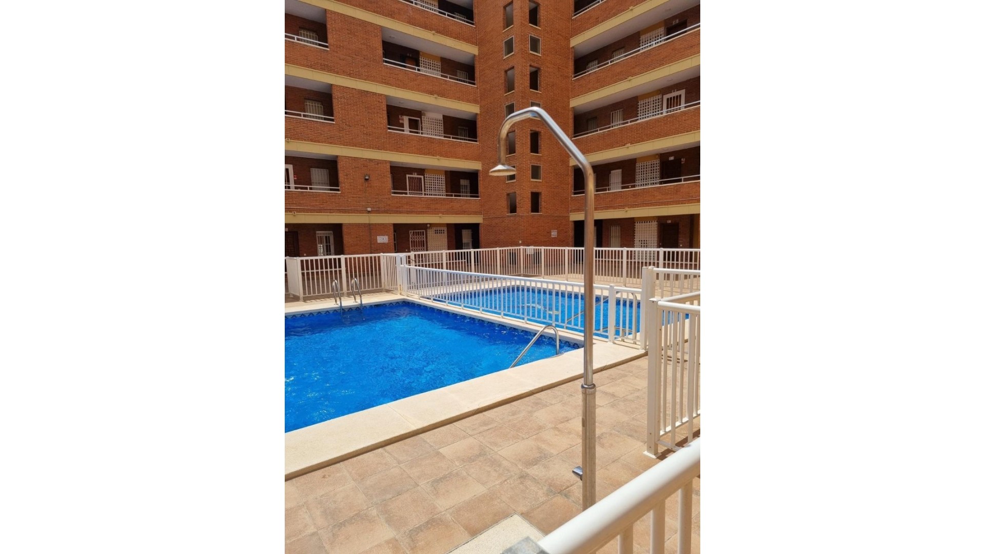 Sale - Apartment Flat -
Torrevieja - Playa de los Naufragos