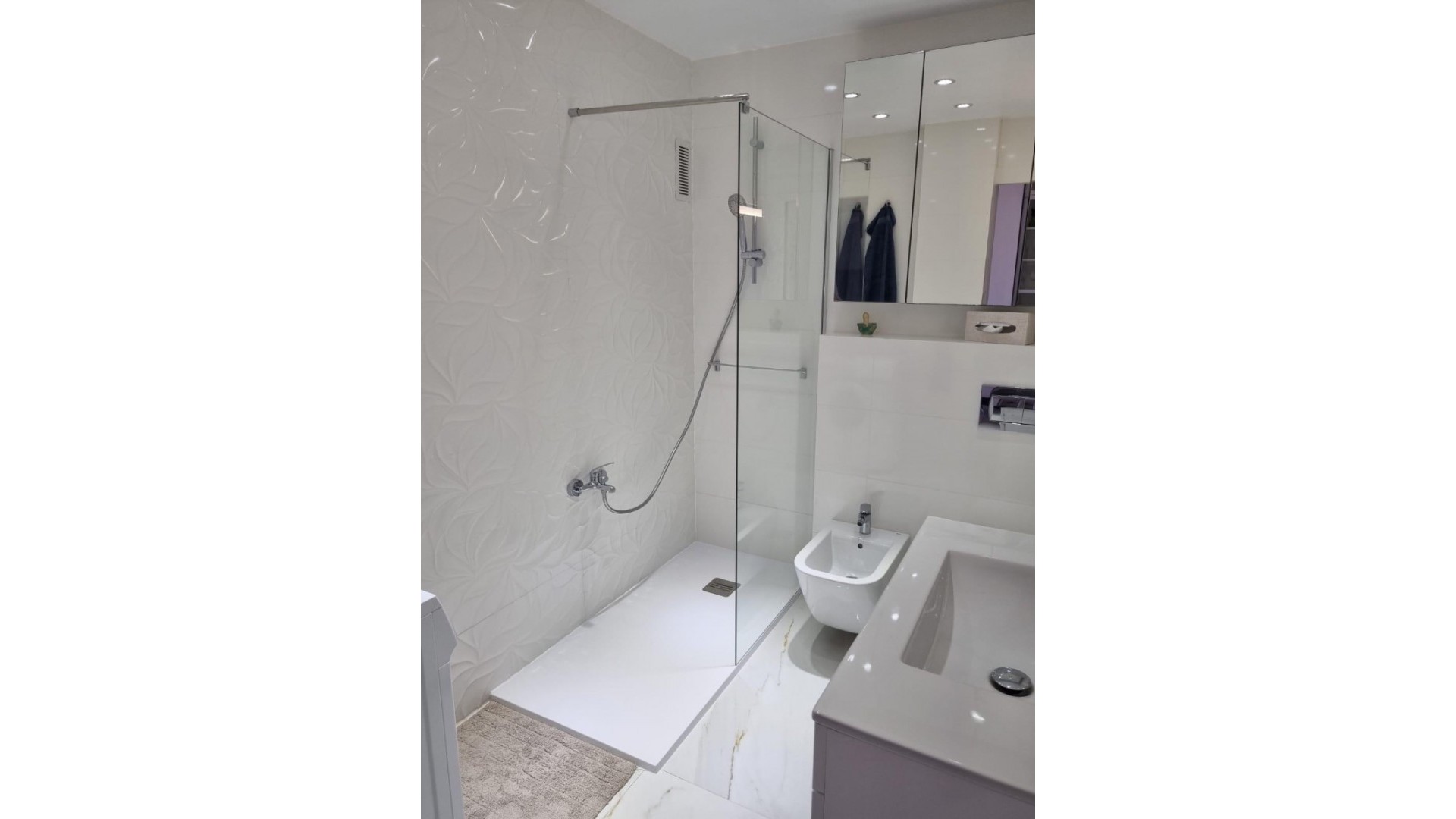 Sale - Apartment Flat -
Torrevieja - Playa de los Naufragos