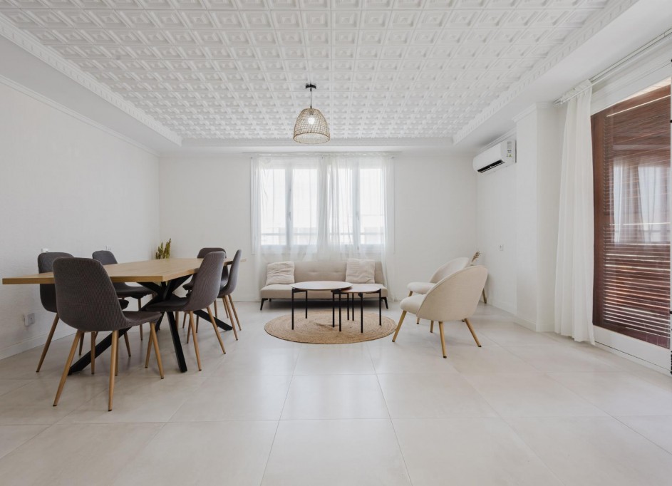 Sale - Apartment Flat -
Torrevieja - Playa del Acequión