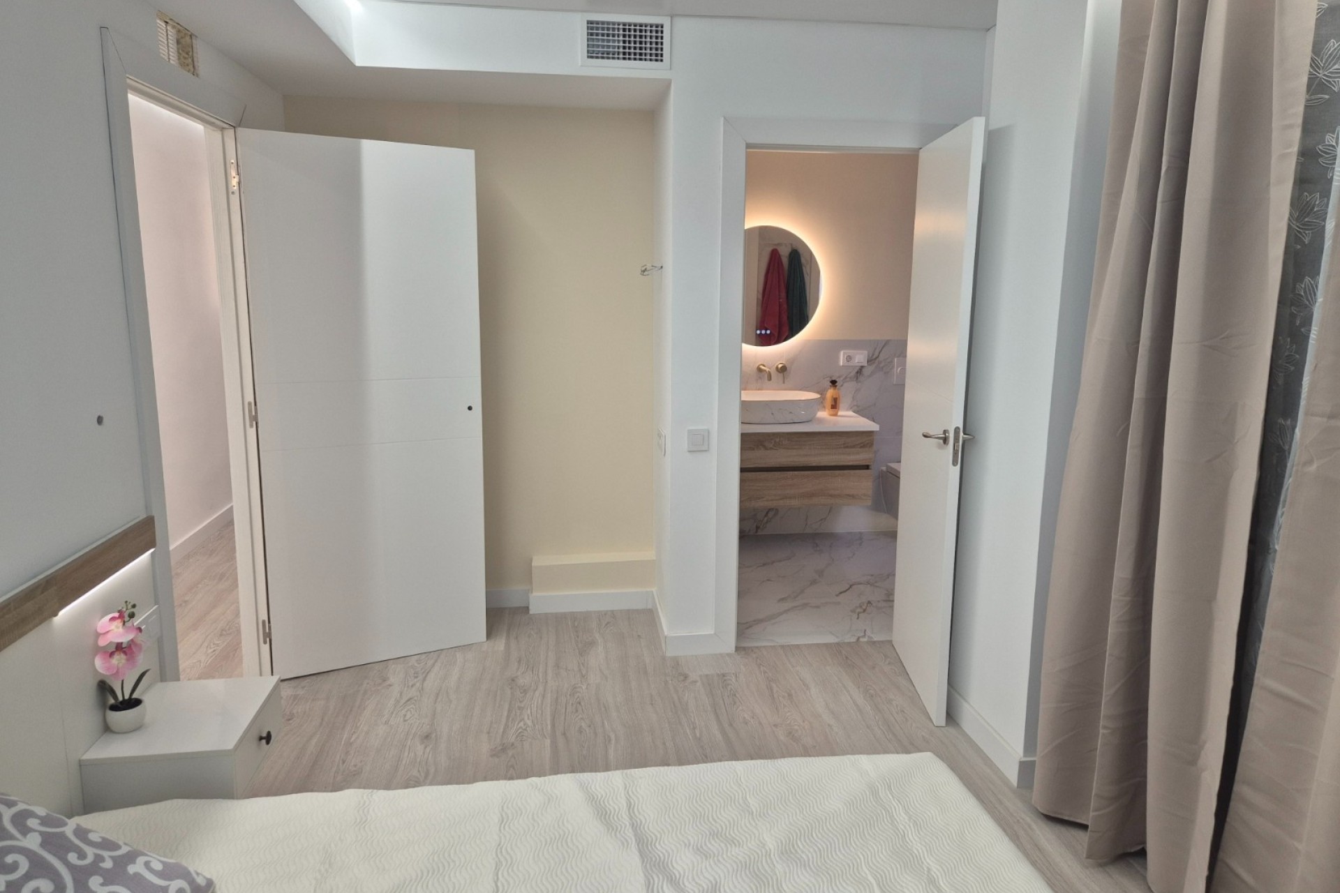 Sale - Apartment Flat -
Torrevieja - Playa del Acequión