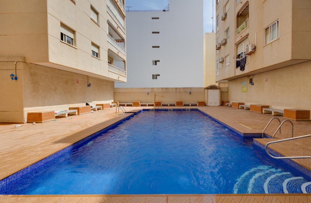 Sale - Apartment Flat -
Torrevieja - Playa del Acequión
