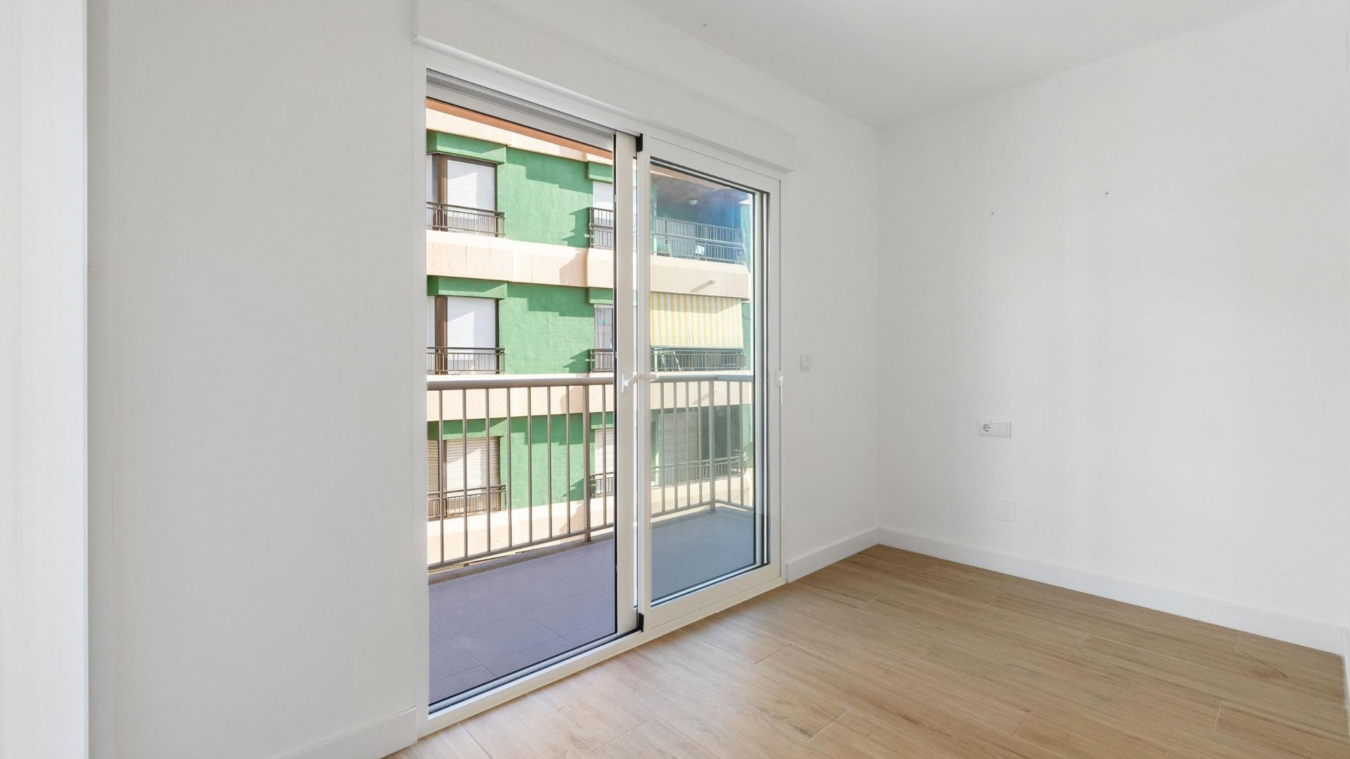 Sale - Apartment Flat -
Torrevieja - Playa del cura