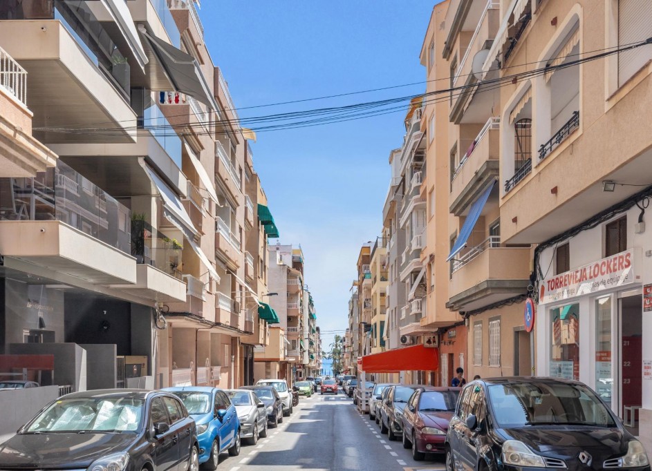 Sale - Apartment Flat -
Torrevieja - Playa del cura