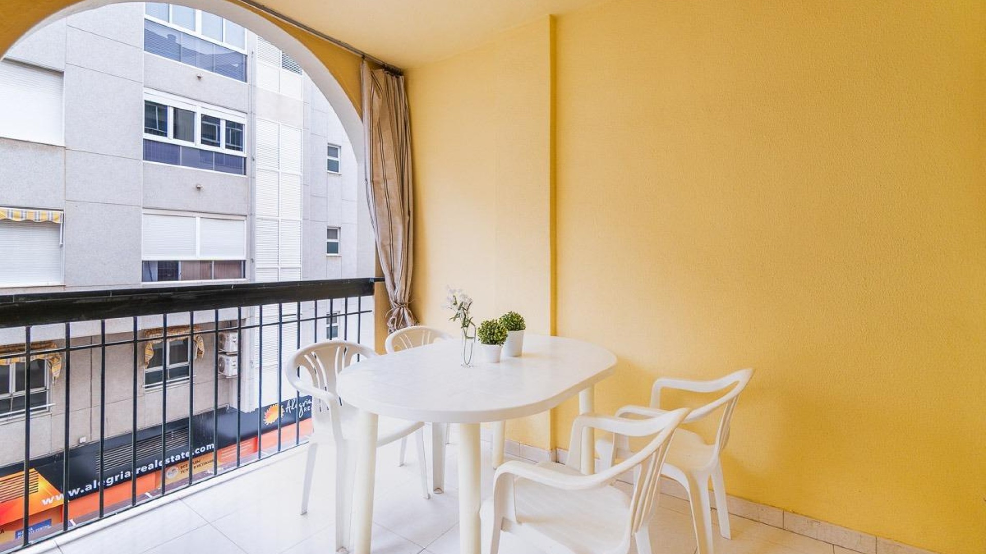 Sale - Apartment Flat -
Torrevieja - Playa del cura