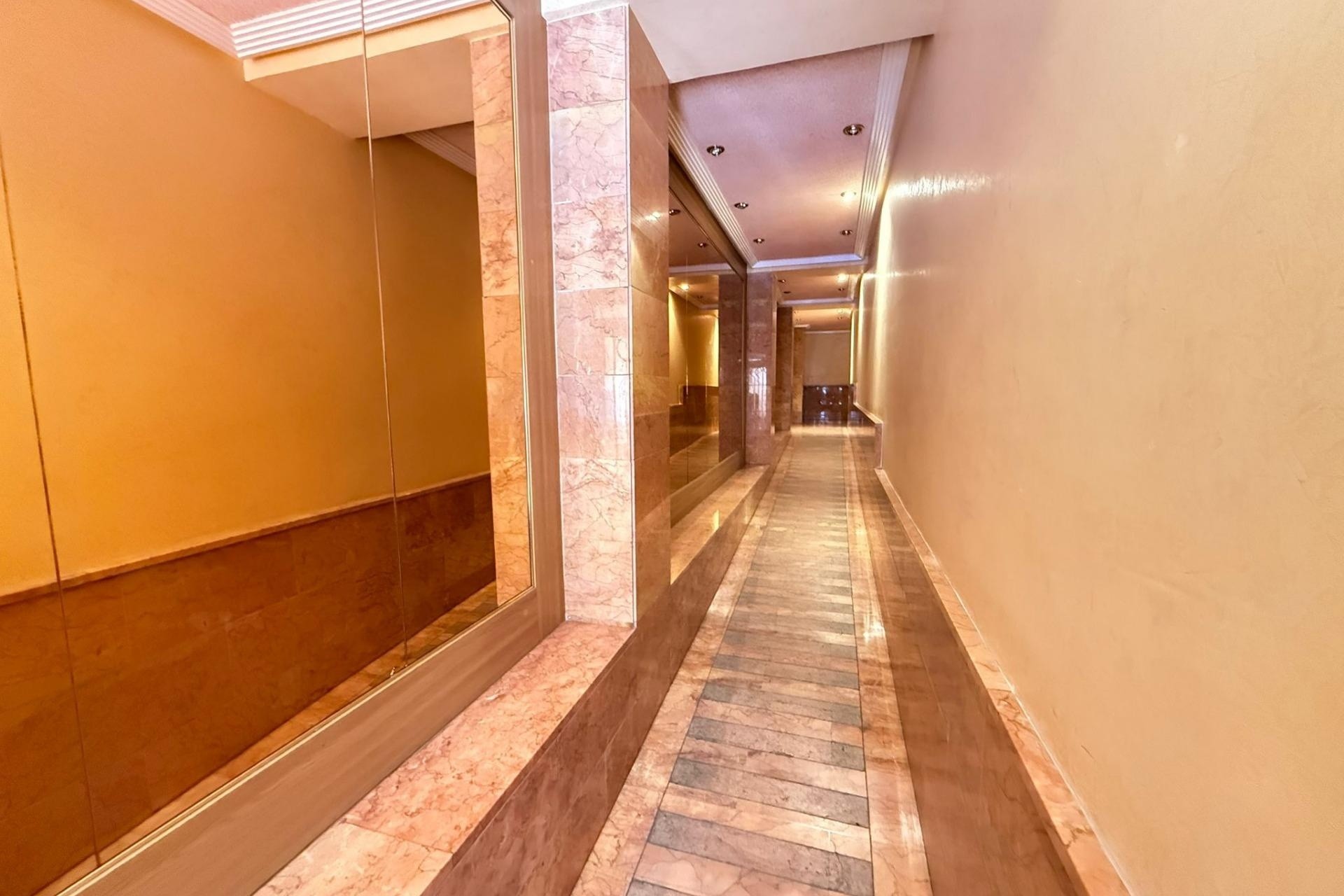 Sale - Apartment Flat -
Torrevieja - Playa del Cura