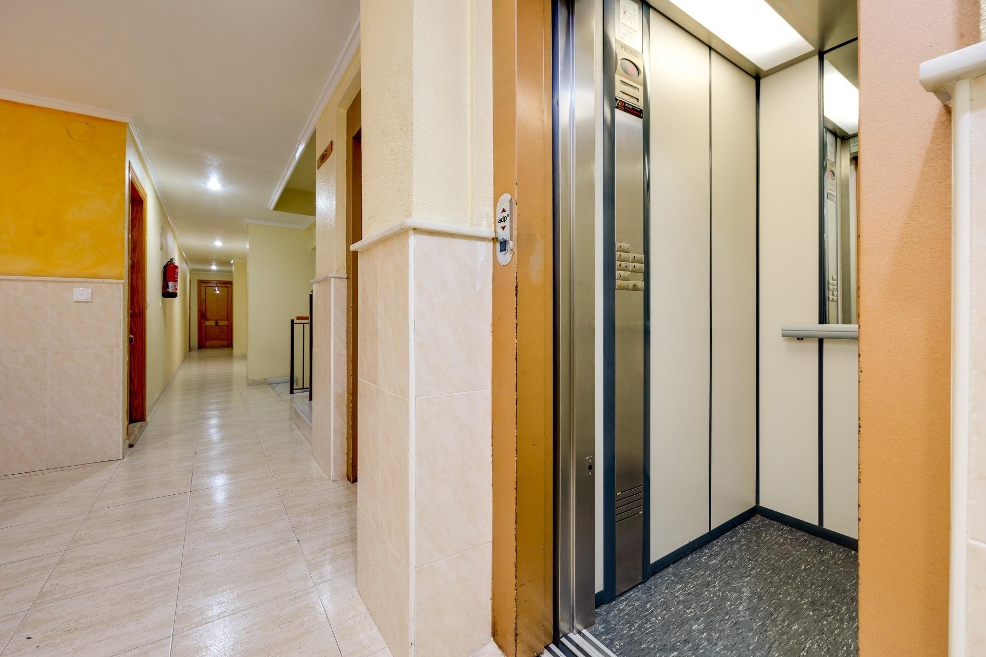 Sale - Apartment Flat -
Torrevieja - Playa del Cura