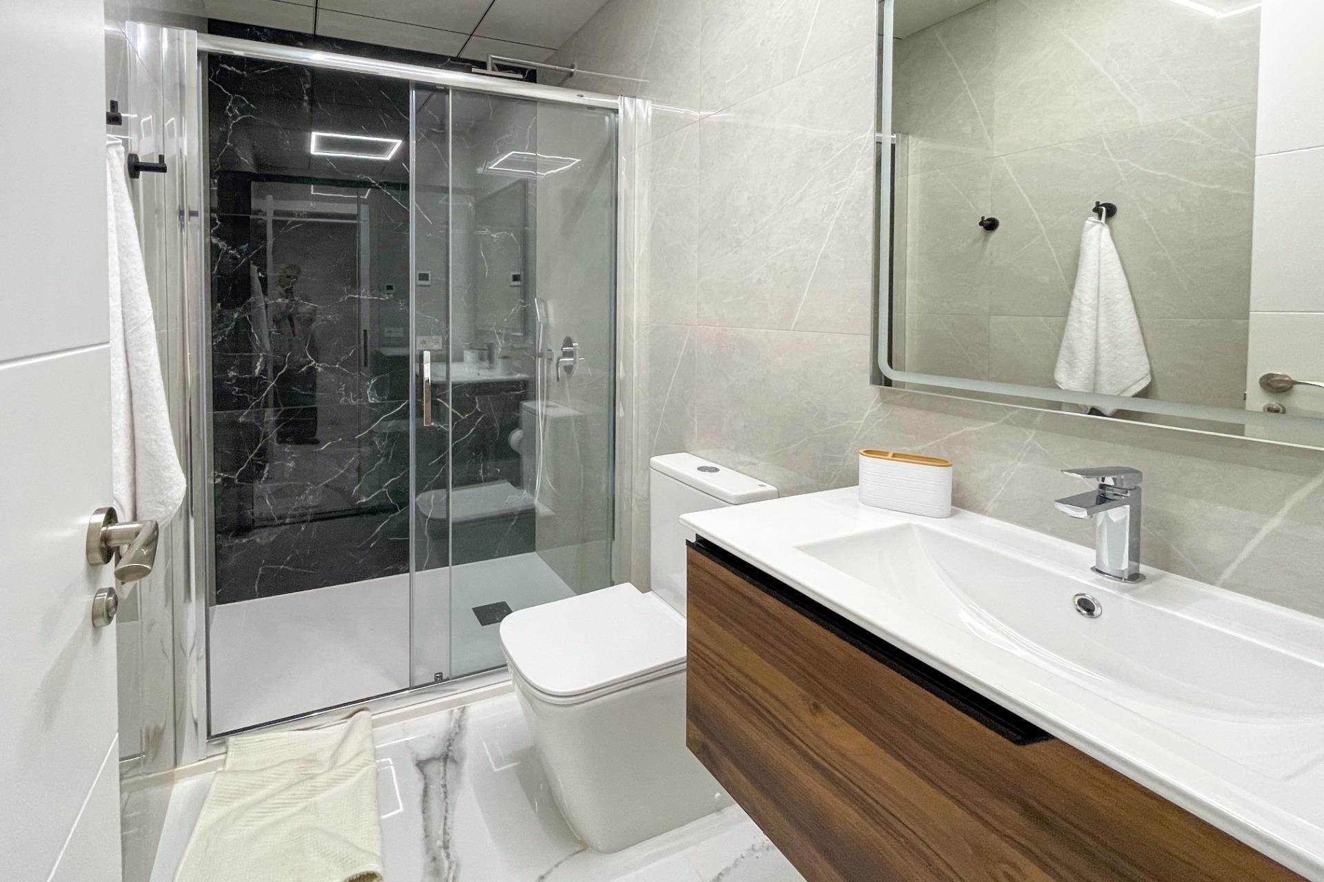 Sale - Apartment Flat -
Torrevieja - Playa del Cura