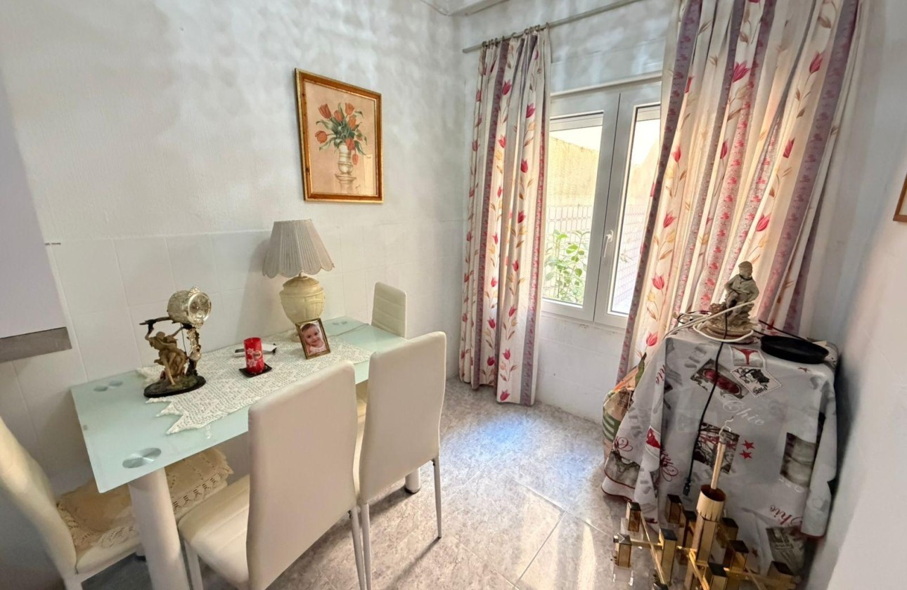 Sale - Apartment Flat -
Torrevieja - Playa del Cura