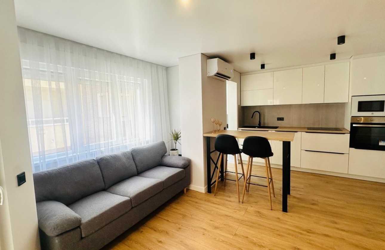 Sale - Apartment Flat -
Torrevieja - Playa del Cura