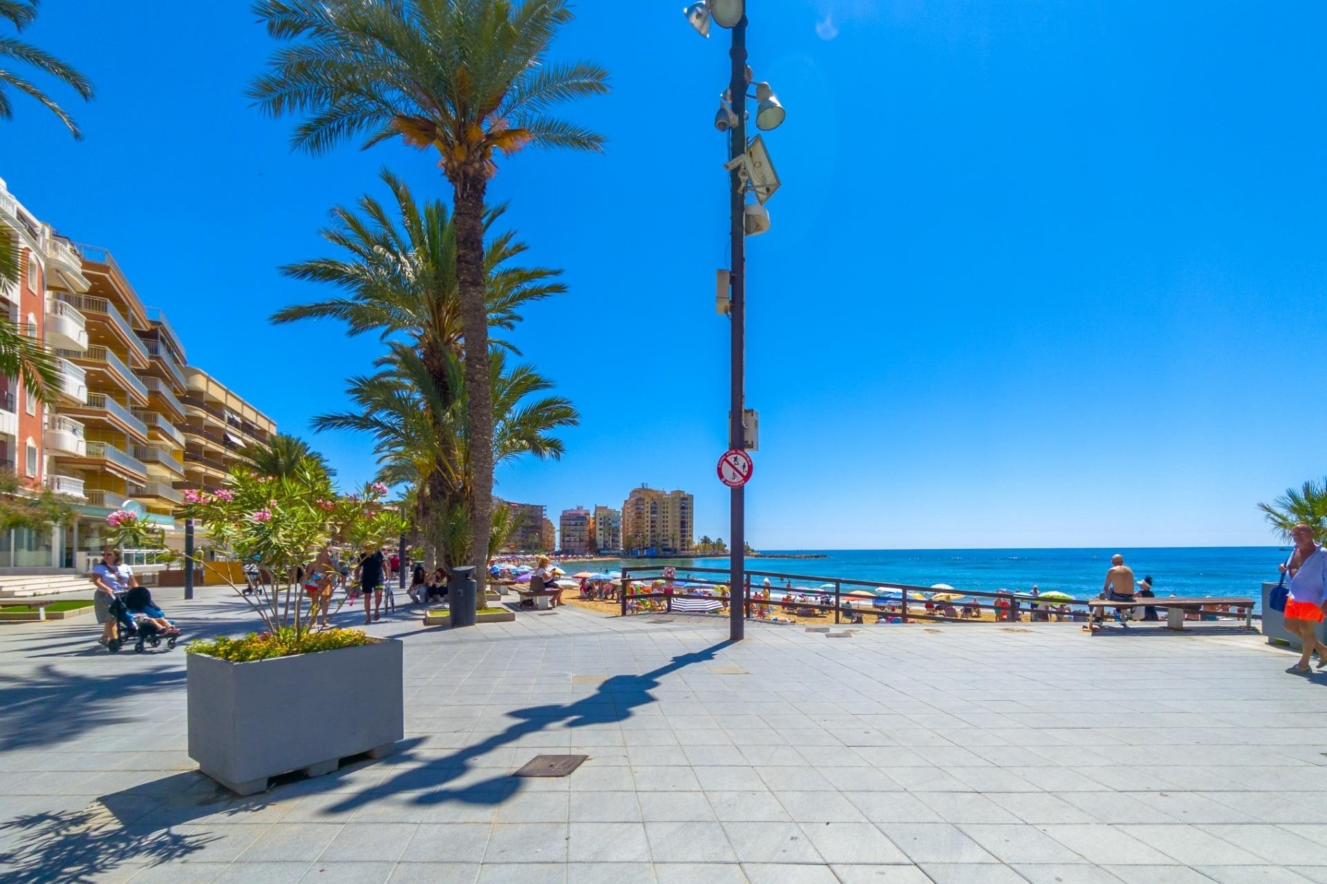 Sale - Apartment Flat -
Torrevieja - Playa del Cura
