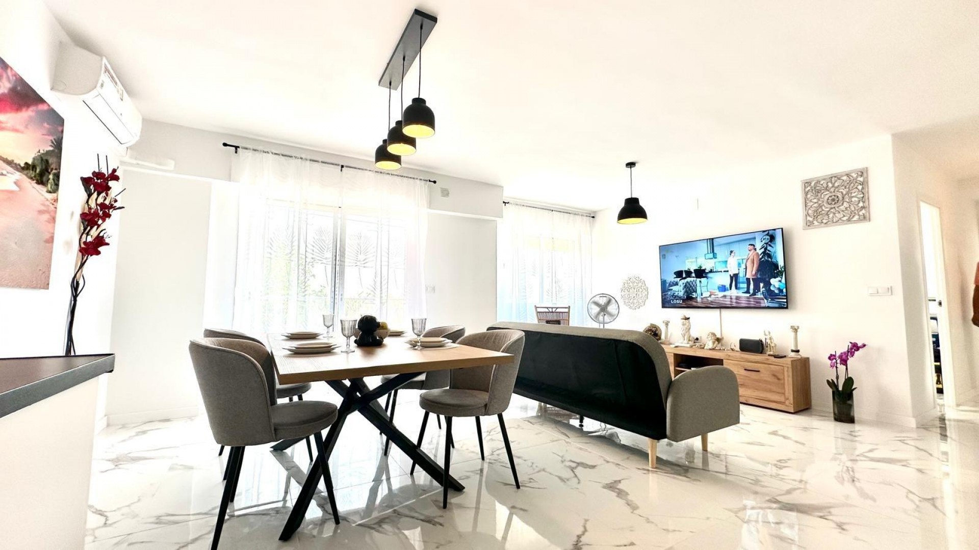 Sale - Apartment Flat -
Torrevieja - Punta prima