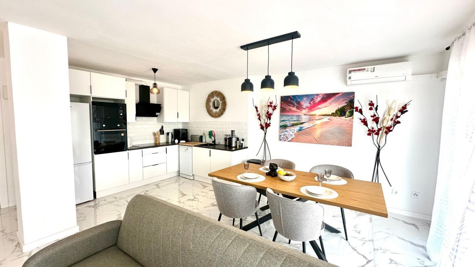 Sale - Apartment Flat -
Torrevieja - Punta prima