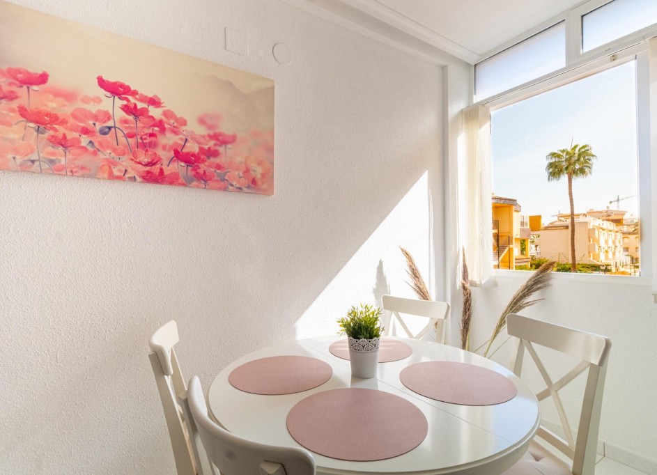 Sale - Apartment Flat -
Torrevieja - Punta prima