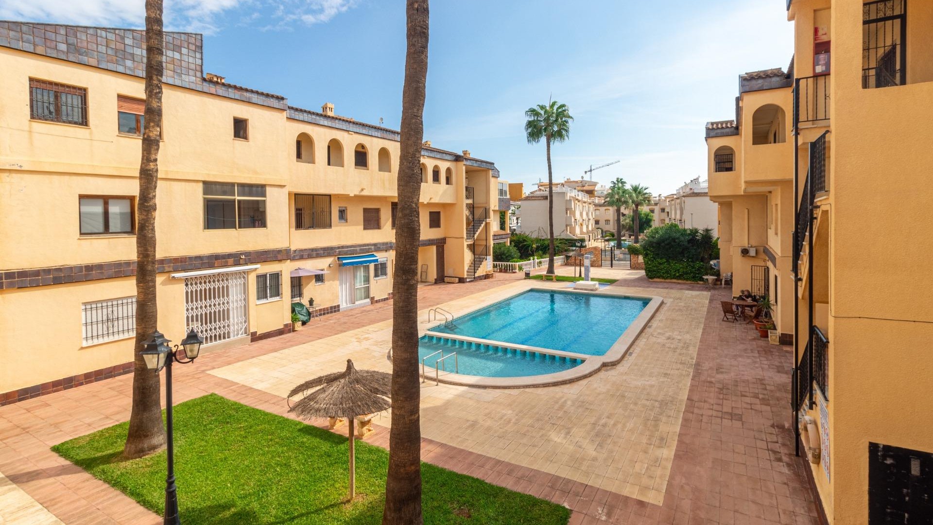 Sale - Apartment Flat -
Torrevieja - Punta prima