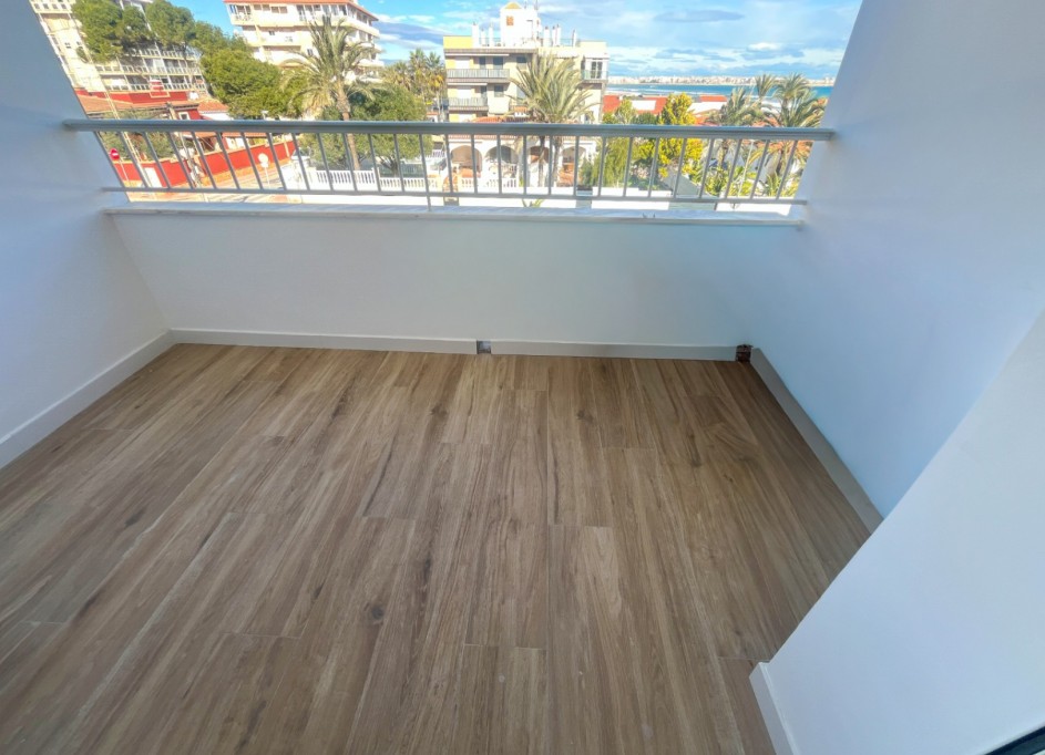 Sale - Apartment Flat -
Torrevieja - Punta Prima