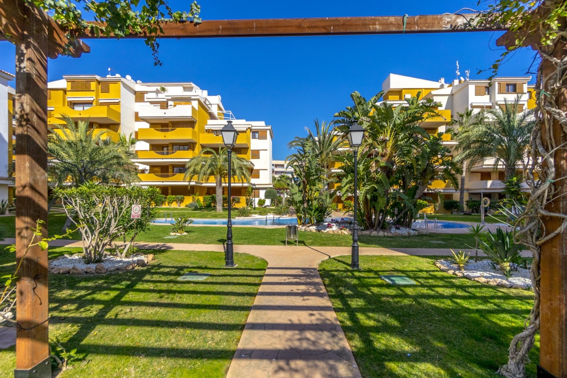 Sale - Apartment Flat -
Torrevieja - Punta Prima