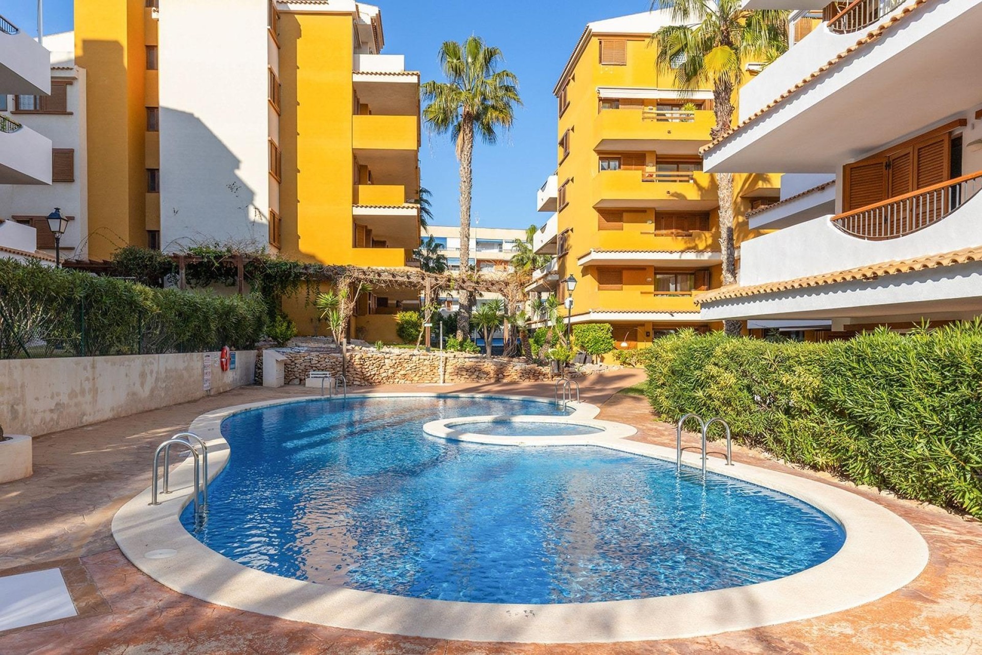 Sale - Apartment Flat -
Torrevieja - Punta Prima