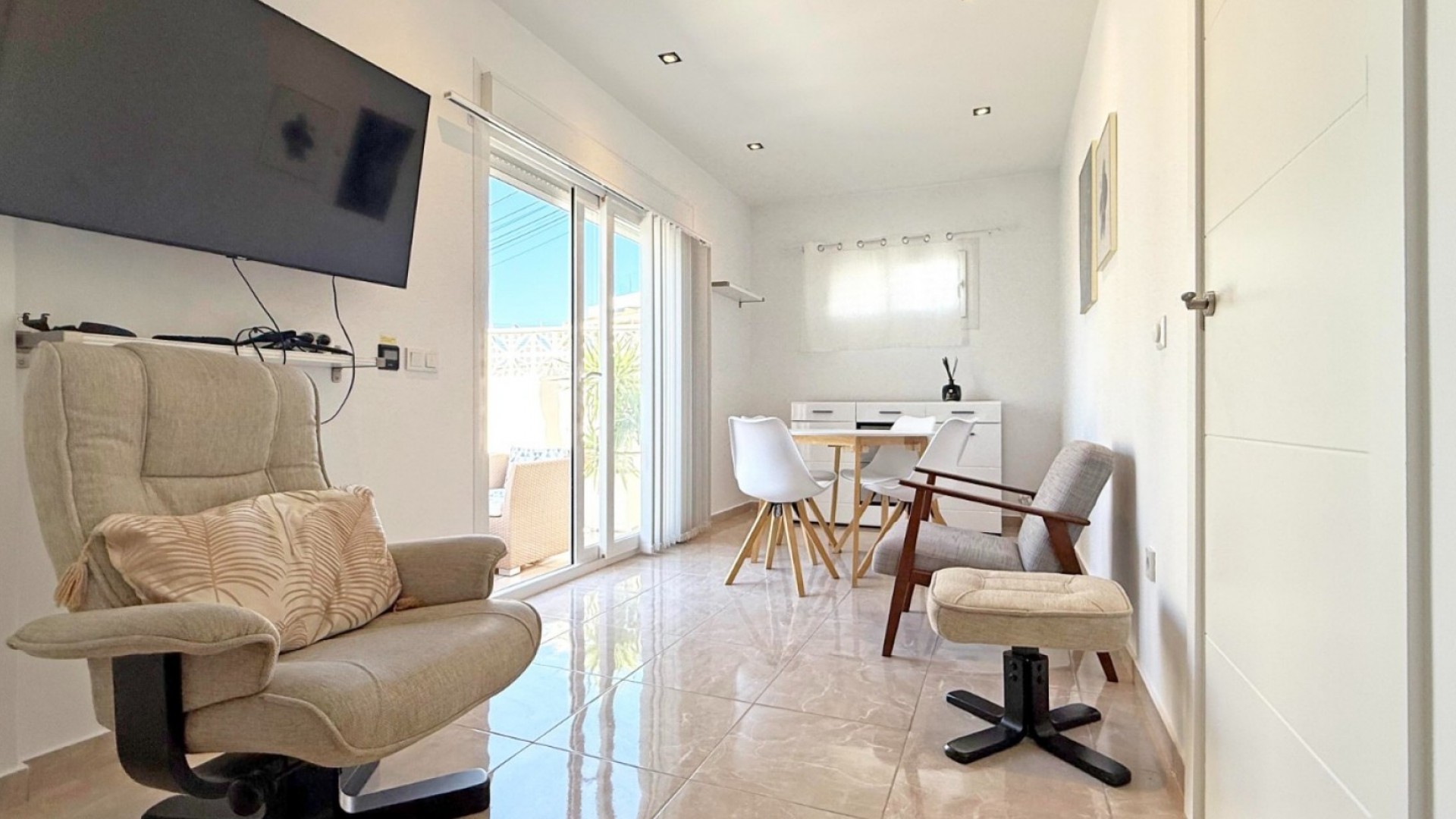 Sale - Apartment Flat -
Torrevieja - Torrelamata - La Mata