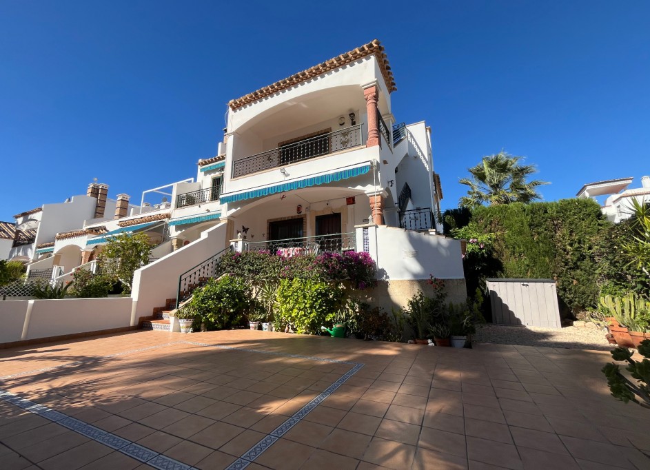 Sale - Apartment Flat -
Villamartín - PAU 8