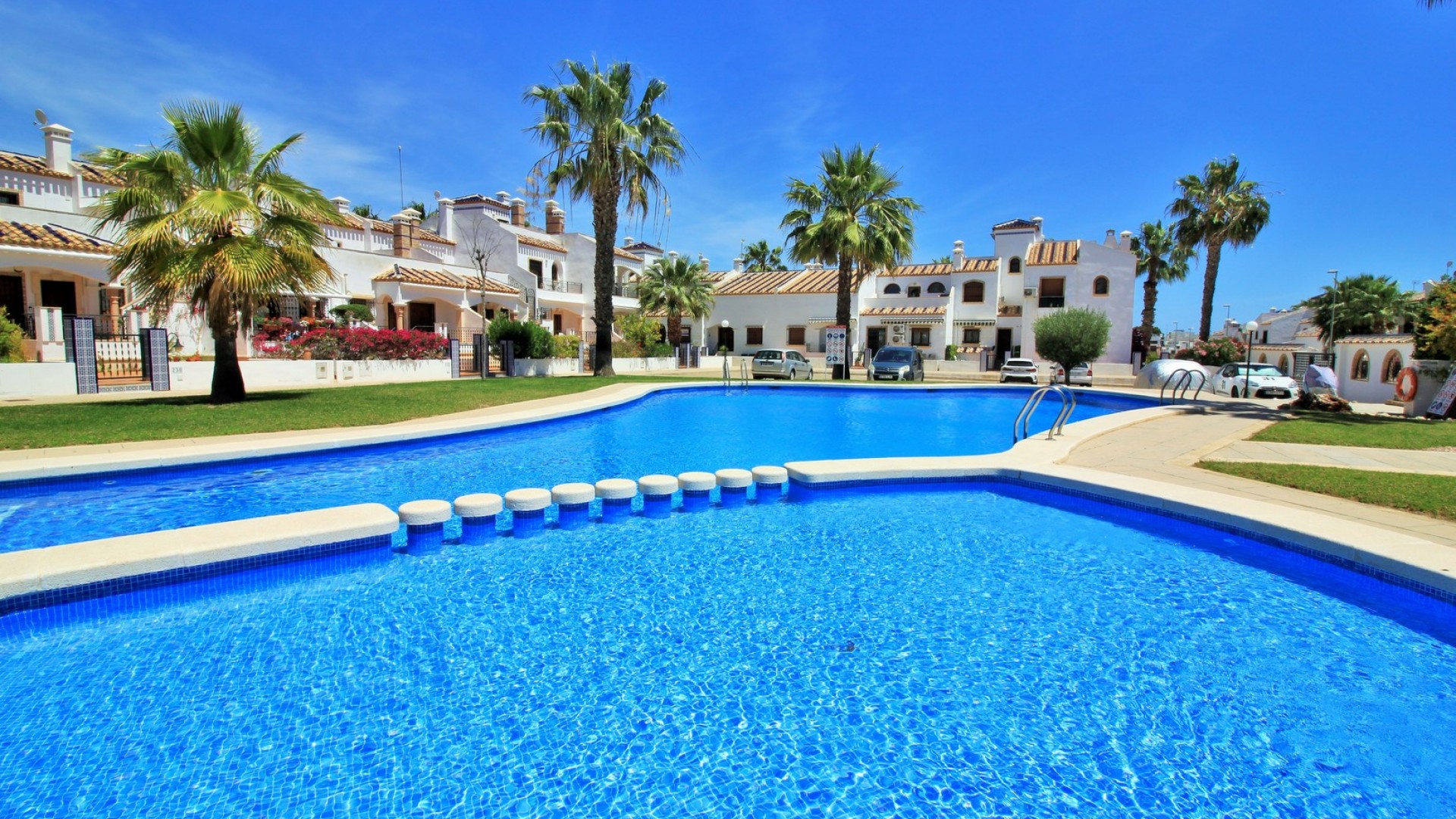 Sale - Apartment Flat -
Villamartín - PAU 8