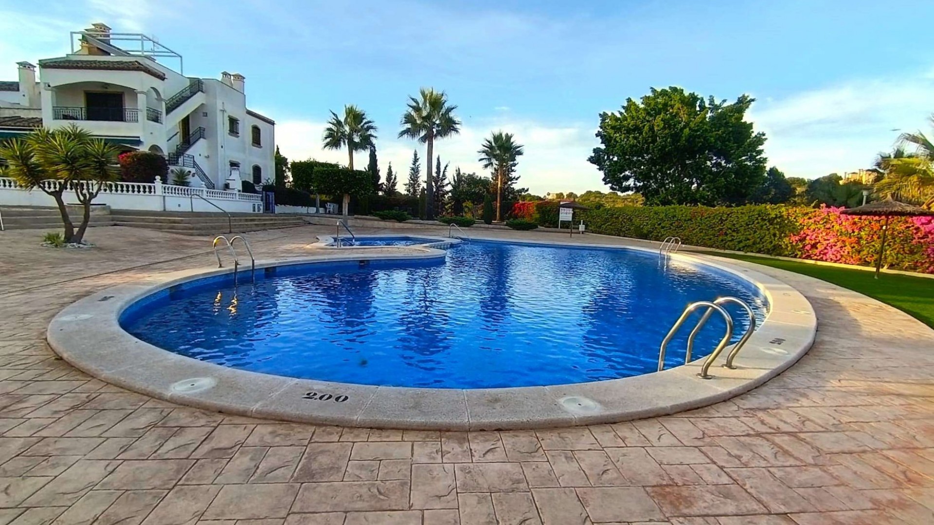 Sale - Apartment Flat -
Villamartín