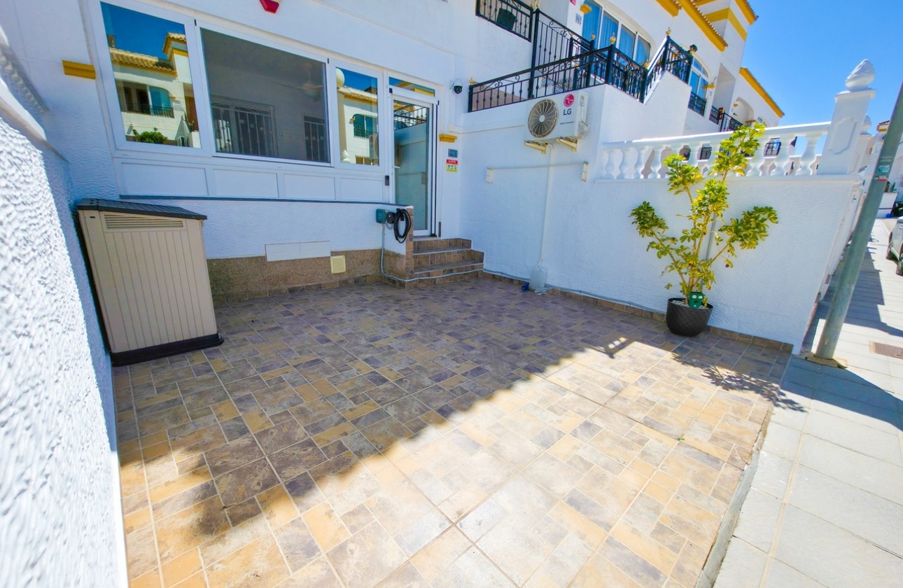 Sale - Apartment Flat -
Vistabella Golf Entre Naranjos - Inland