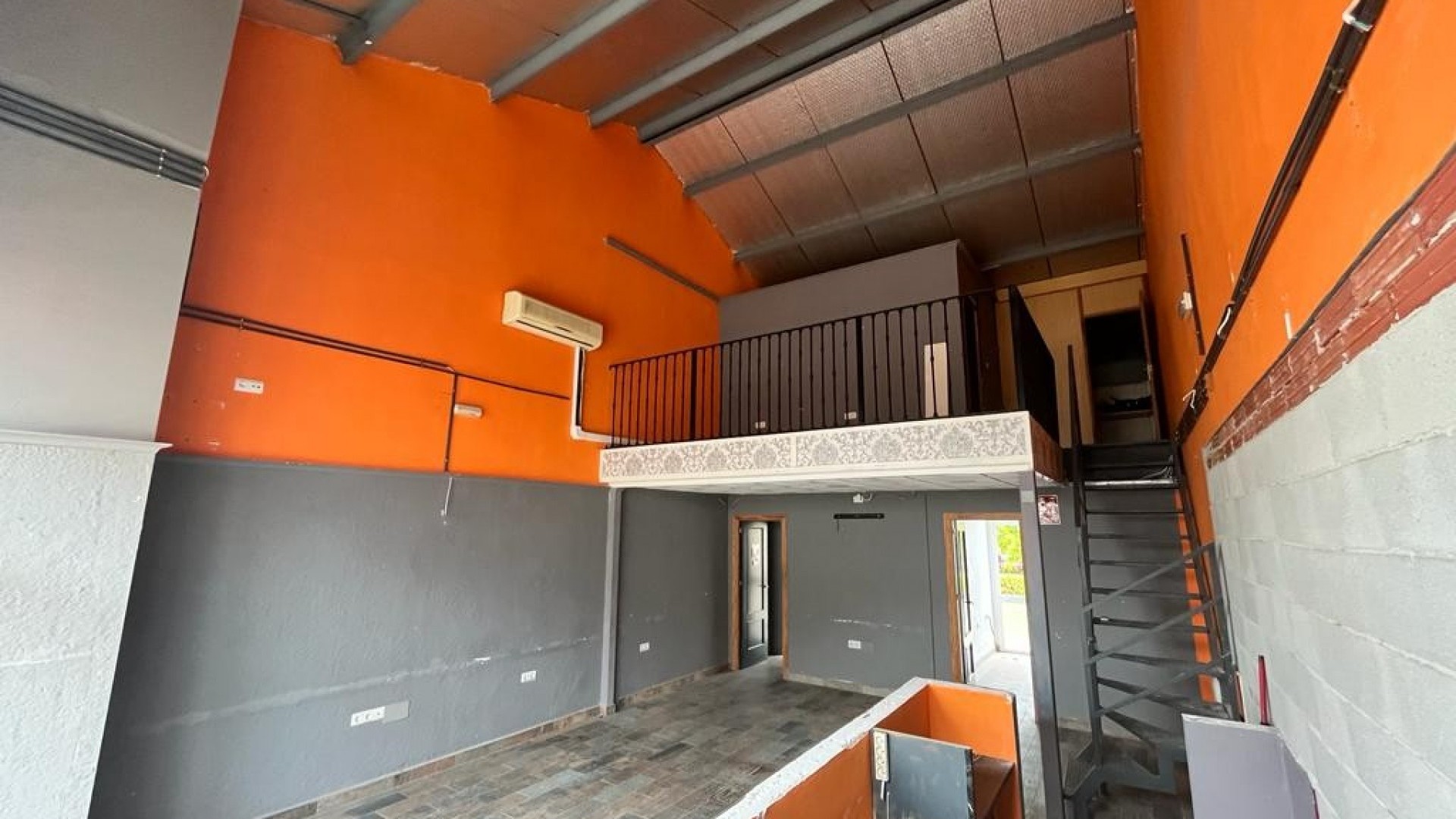 Sale - Commercial -
Algorfa - La Finca Golf Resort