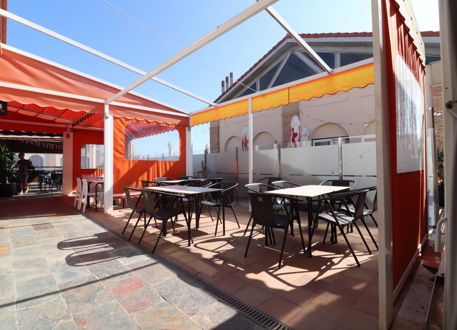 Sale - Commercial -
Algorfa - La Finca Golf Resort