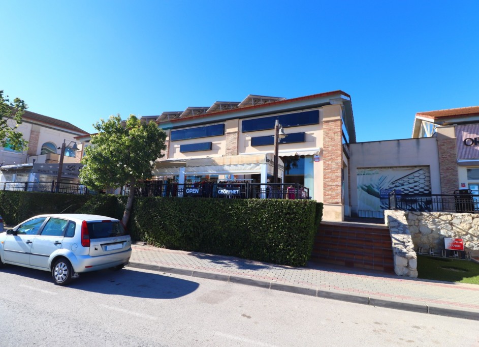 Sale - Commercial -
Algorfa - La Finca Golf Resort