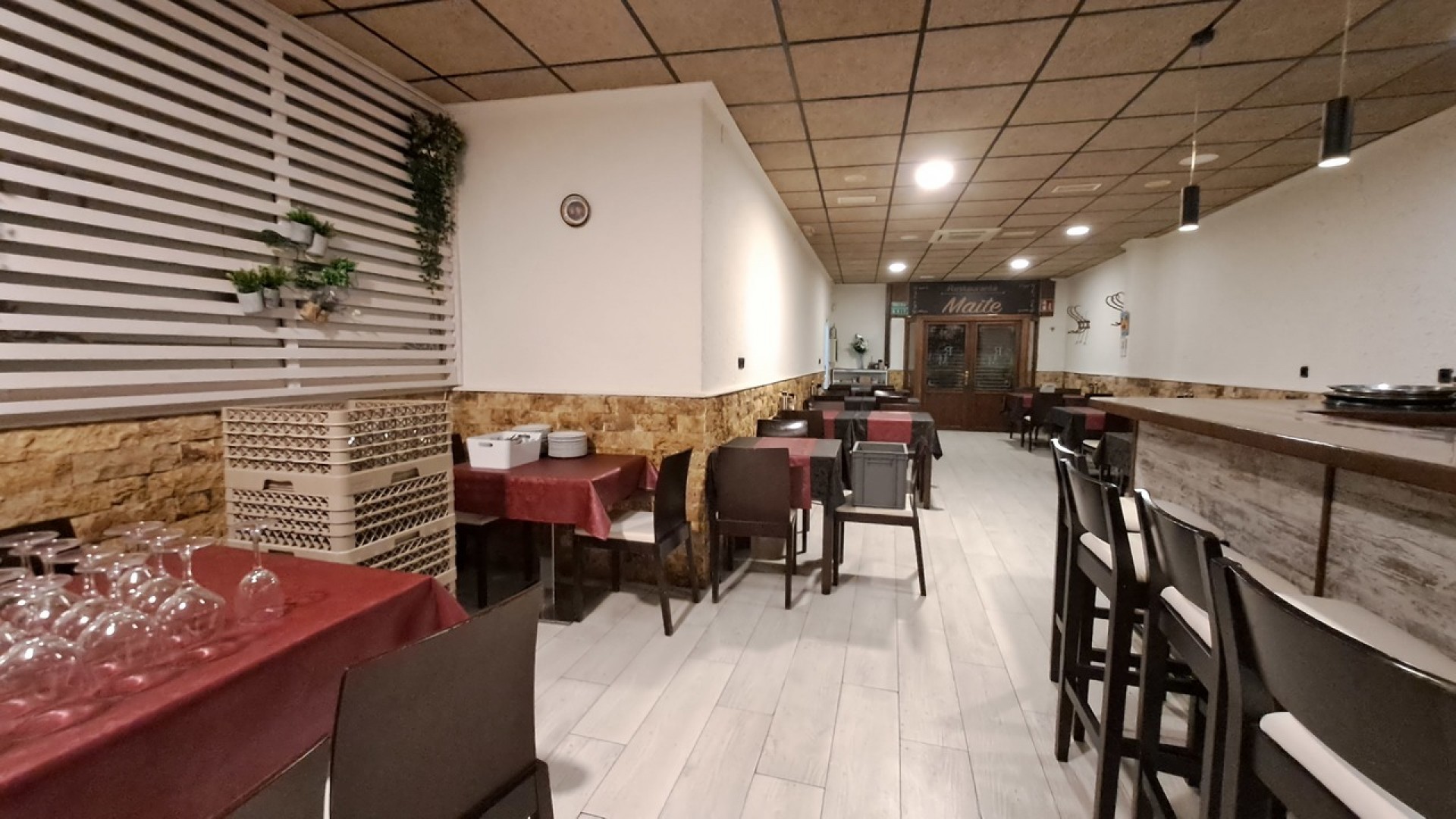 Sale - Commercial -
Benijofar