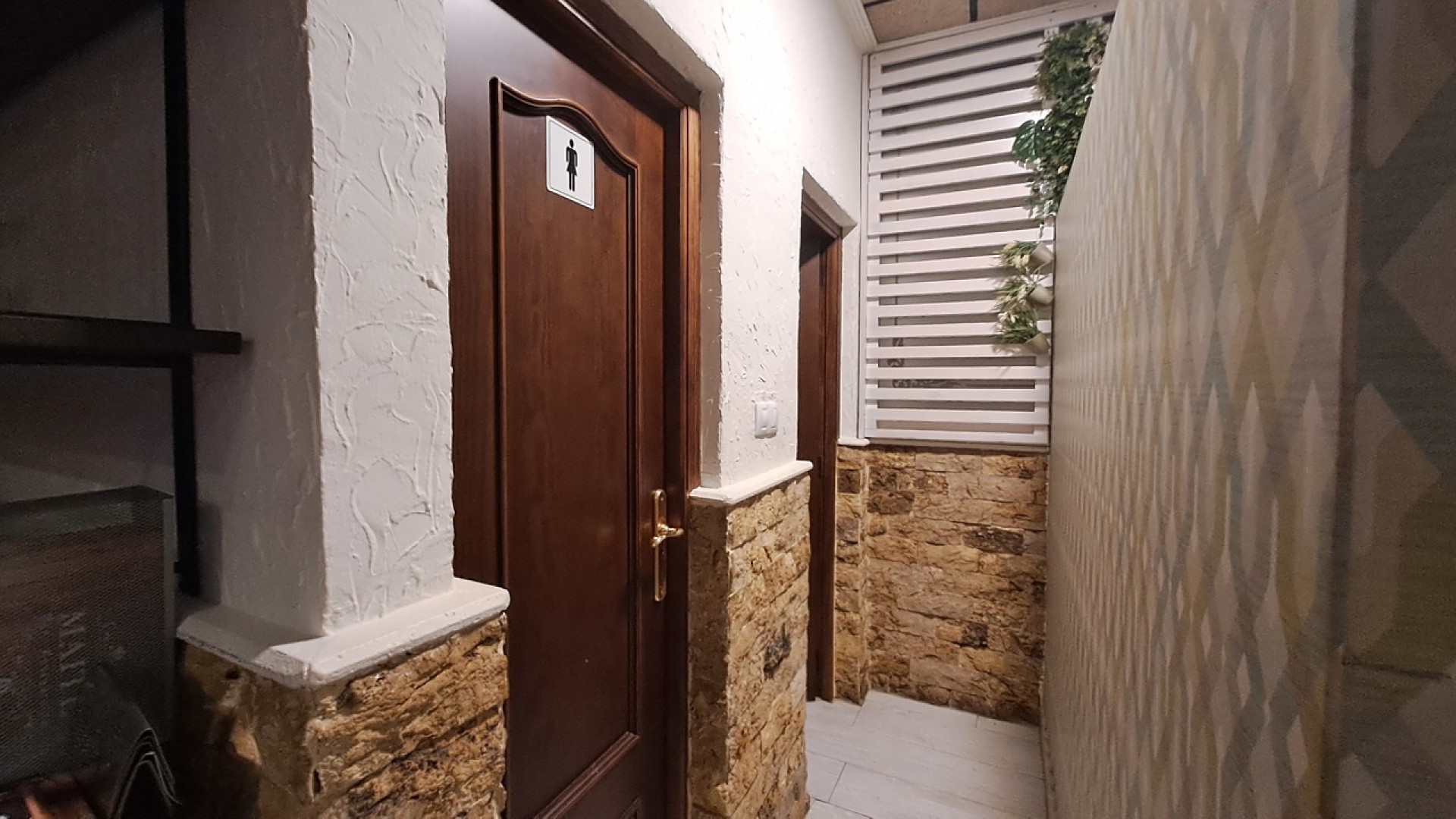 Sale - Commercial -
Benijofar