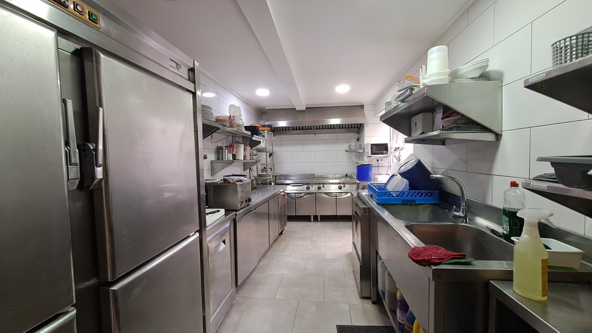 Sale - Commercial -
Benijofar