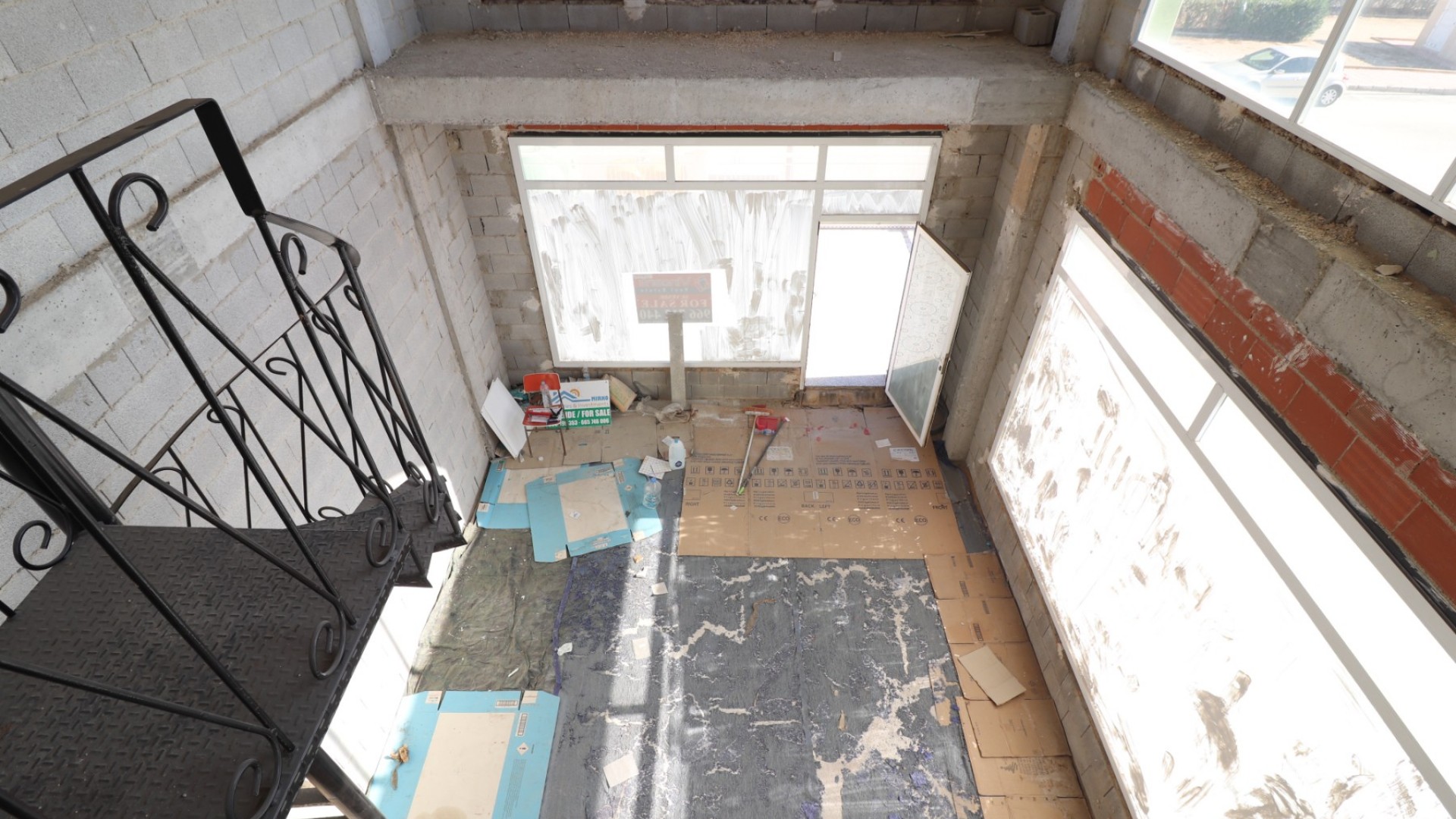 Sale - Commercial -
Benimar - Benimar II