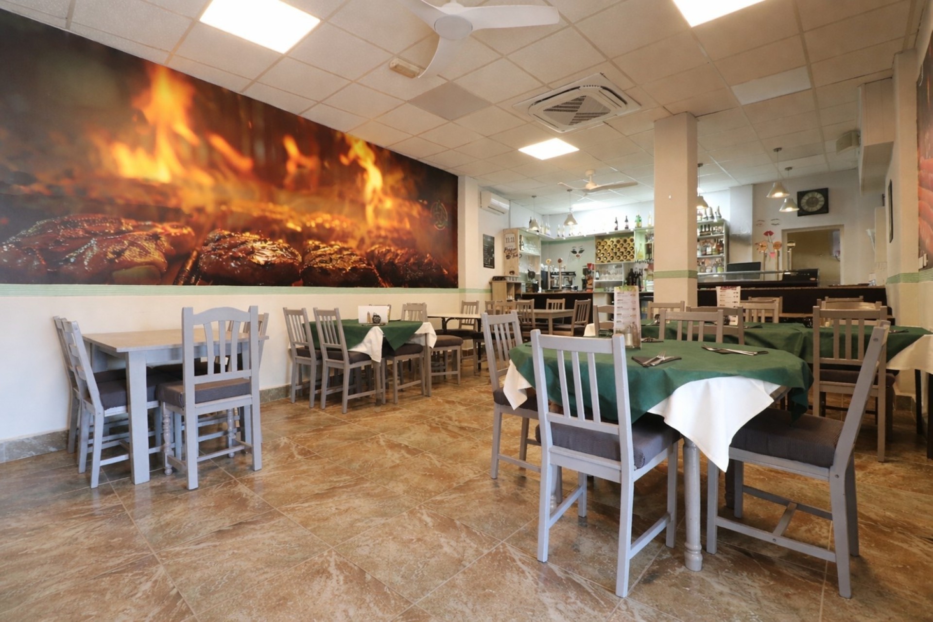 Sale - Commercial -
Catral - Catral - Town